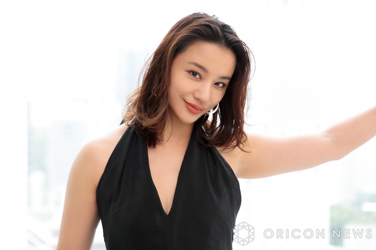 画像・写真 | 高橋メアリージュン、トレーニングウェア姿披露 ボディ