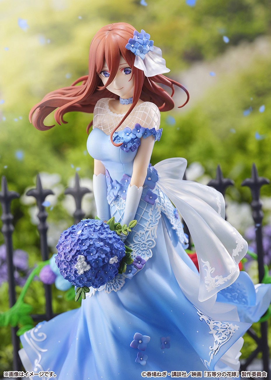 五等分の花嫁』三玖、青のドレス姿で照れ 1／7スケールフィギュア登場