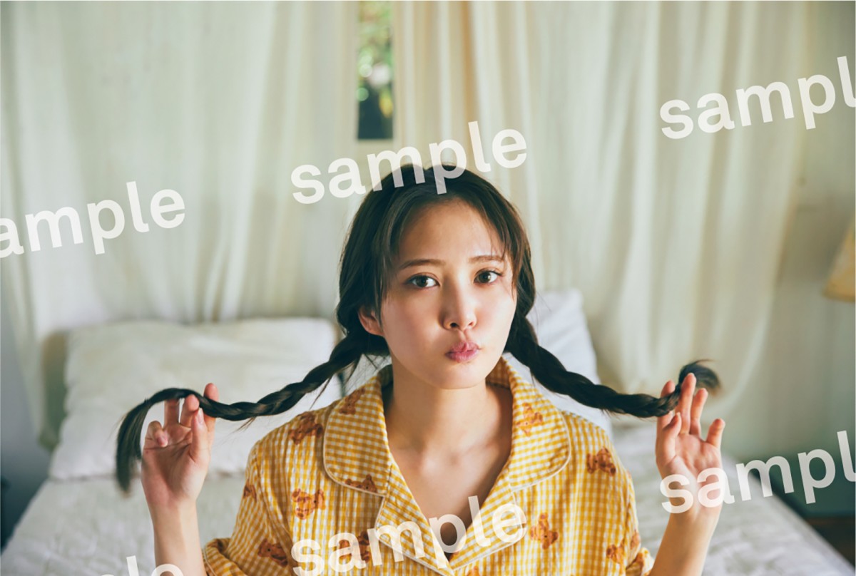 日向坂46加藤史帆「1st写真集」特典ポストカード17種解禁 撮り下ろしの