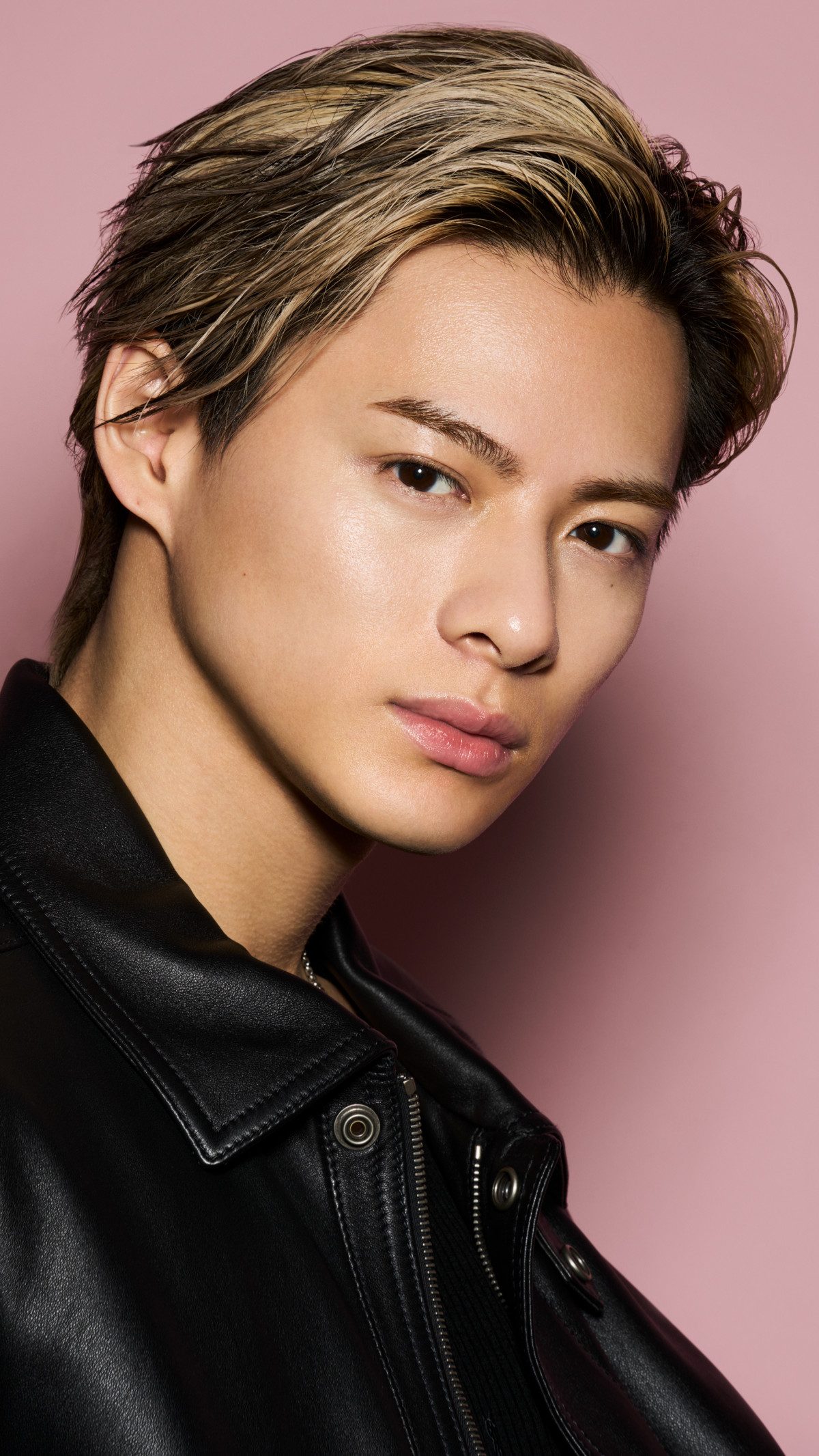 画像・写真 | Number_i平野紫耀、全国のYSL店頭にビジュアルが並ぶ日本