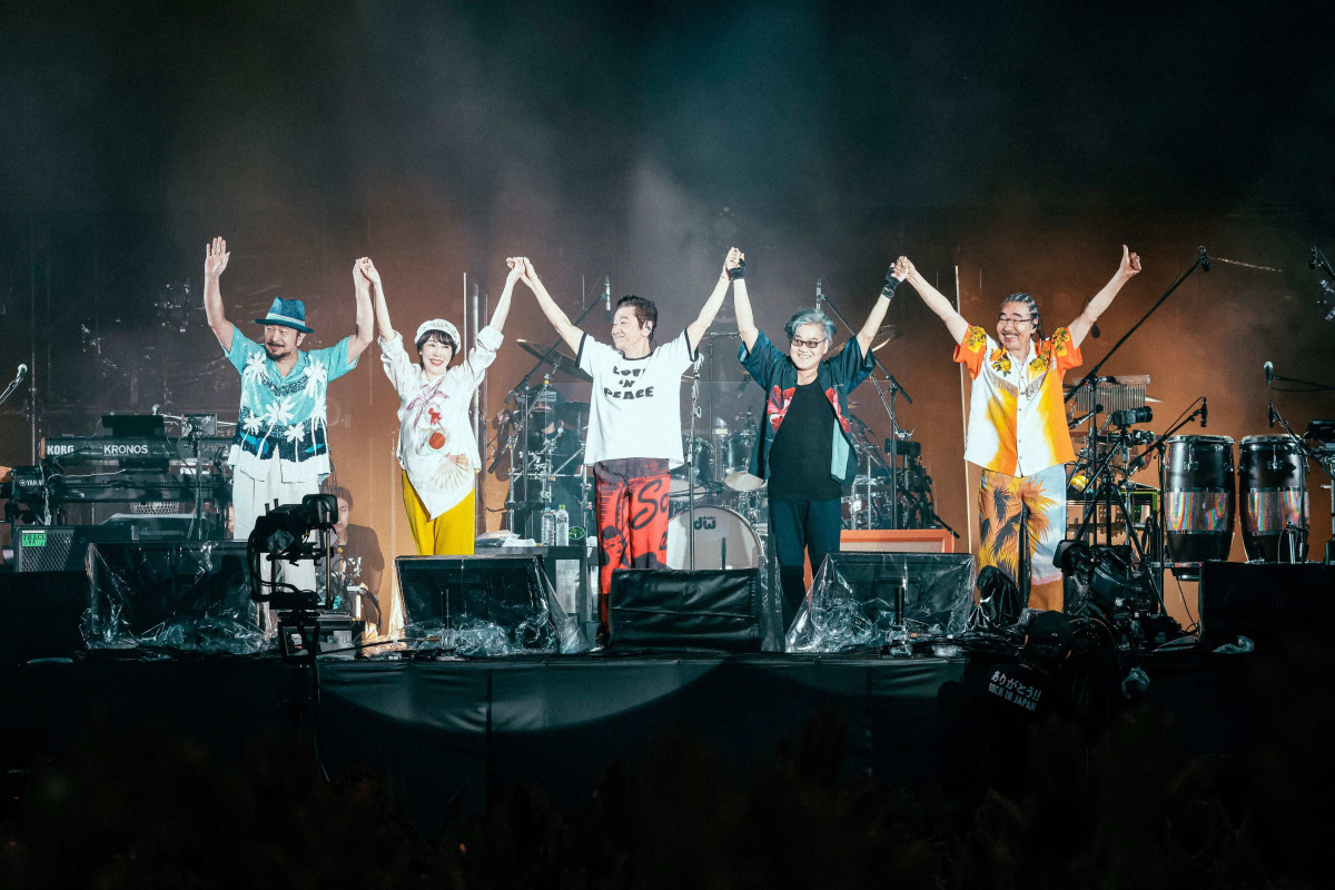 サザンオールスターズ“最後の夏フェス”に全国20万人熱狂 『ロッキン