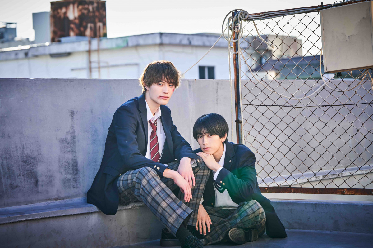 本島純政＆上村謙信、“恋”に気づいた初々しい制服姿公開 『未成年』原