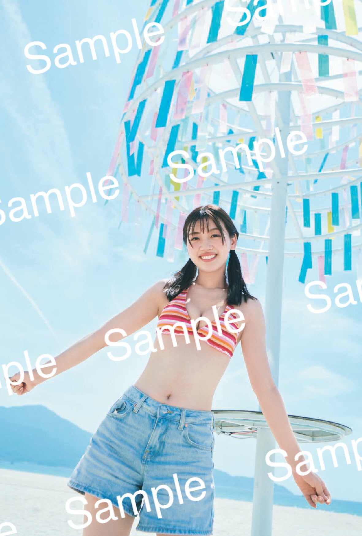 日向坂46佐々木美玲、青空ビーチで美スタイル披露 1st写真集封入ポスト