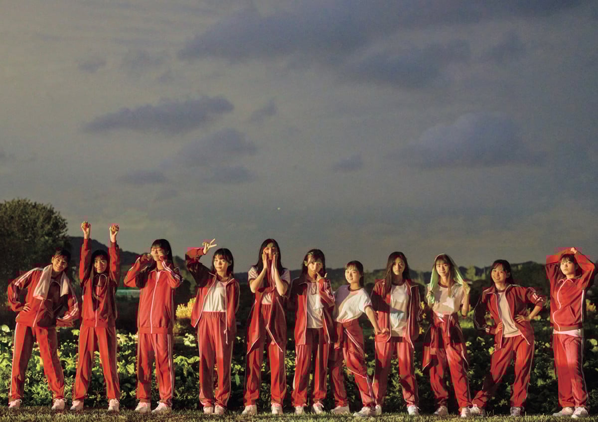乃木坂46・5期生の写真集、畑のジャージカット解禁 個性さく裂した一枚