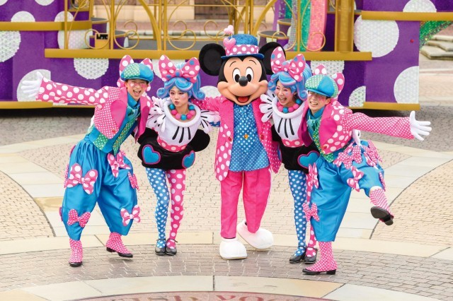 ミッキーがフロートから降りた！パレードは2周！新演出で注目度満載