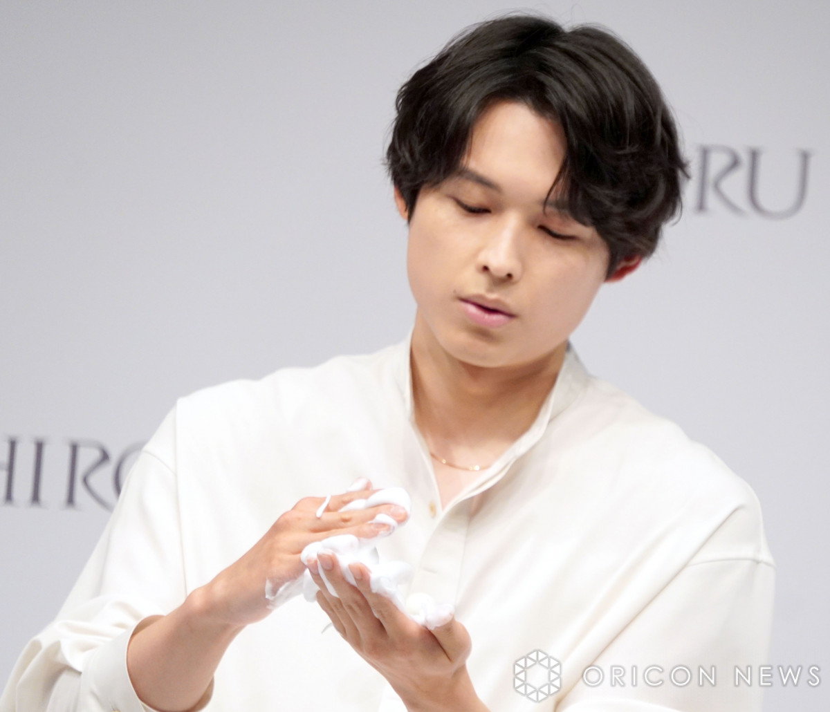 画像・写真 | 松村北斗、もちもち泡を豊富な語彙力で完璧リポート 肌に