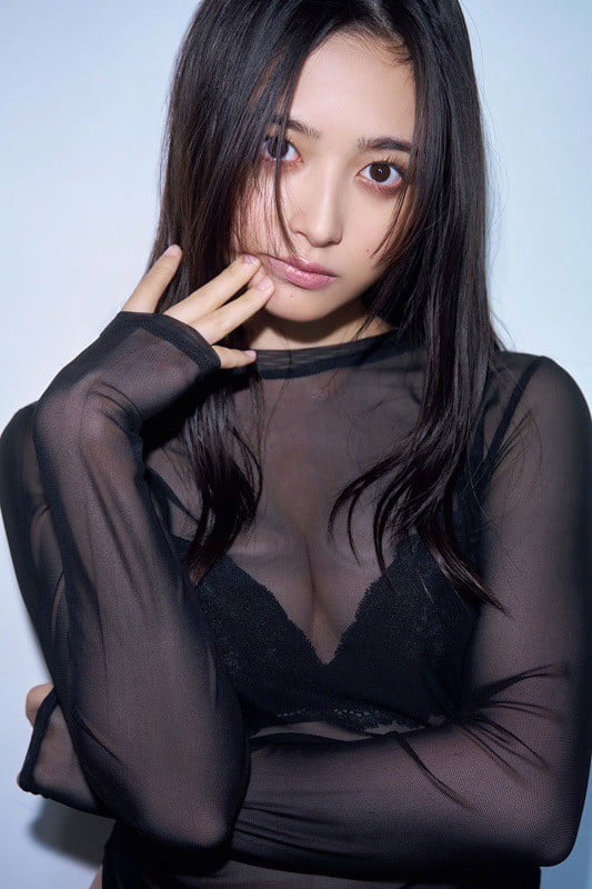 乃木坂46井上和、黒ランジェリーの“別ポーズ”解禁 「綺麗」「理想的