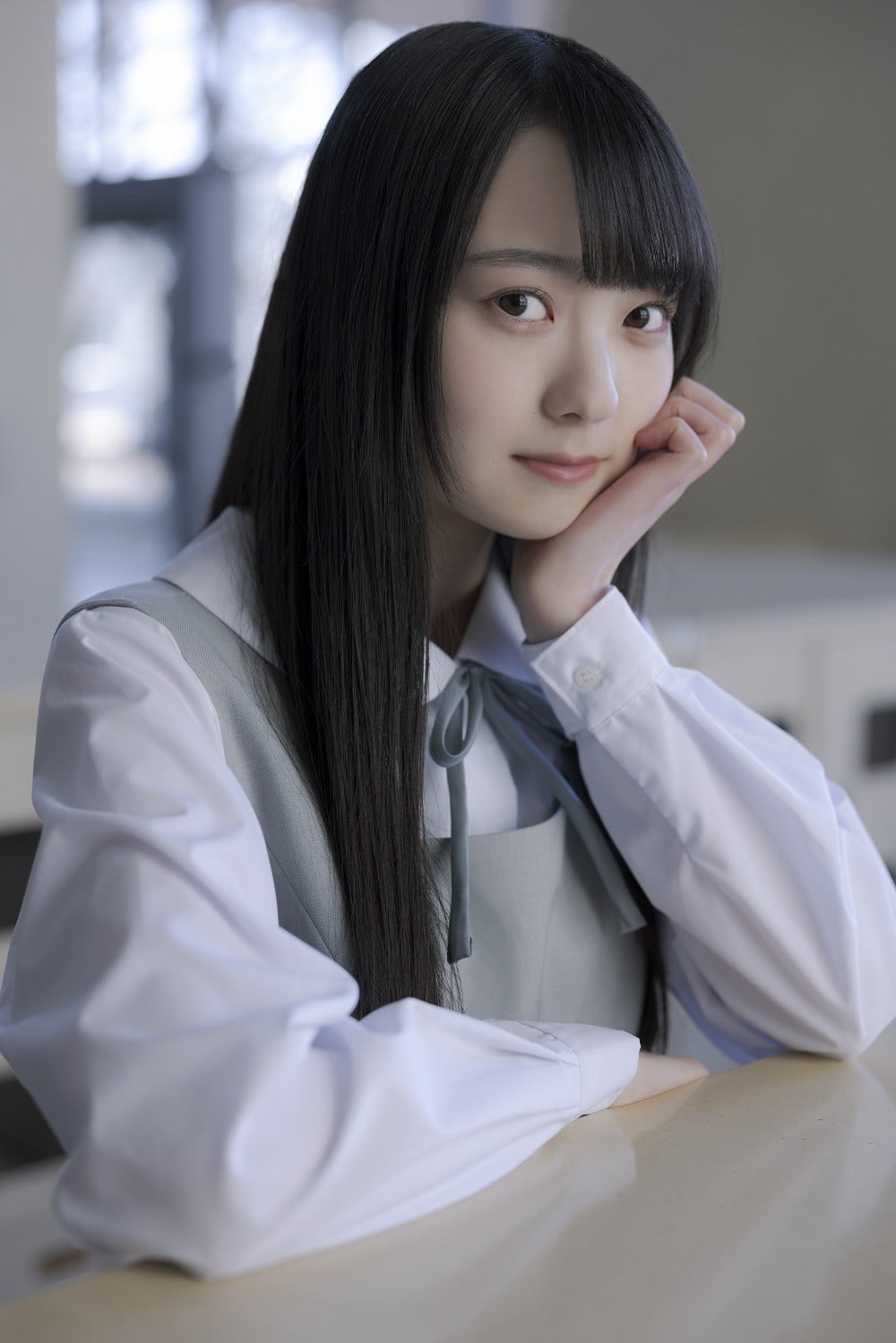 日向坂46新メンバー“五期生”佐藤優羽、手書きプロフィール＆撮り下ろし