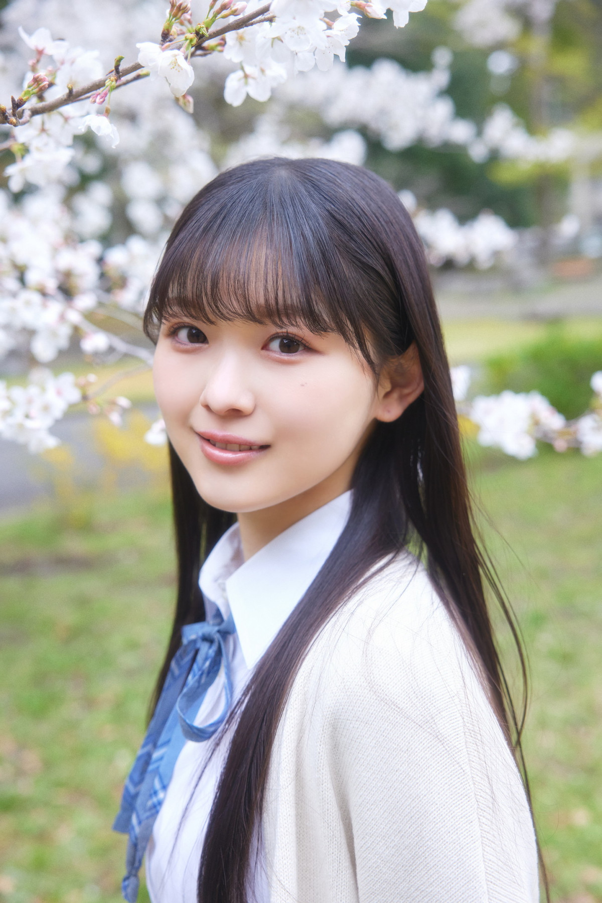 櫻坂46“四期生”山川宇衣、撮り下ろし写真＆手書きプロフィール公開