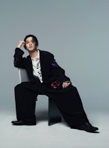 横浜流星、クールな大人の色気放つ ストイックな仕事論語る「やっぱり