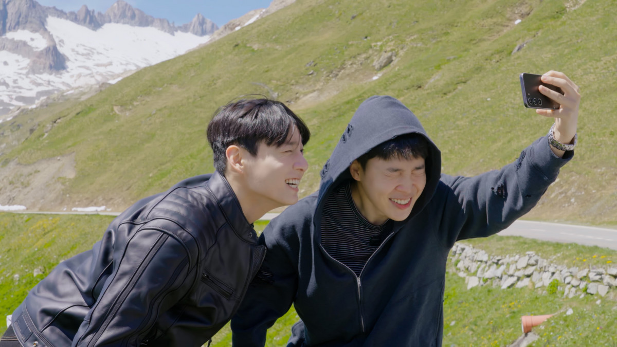 BTS・JIMIN＆JUNG KOOK、旅を振り返るインタビュー動画公開 素顔垣間見