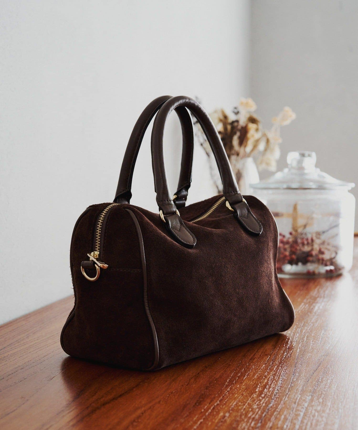 徹底解説】スエード2WAYミニボストンバッグが人気のワケ | russet