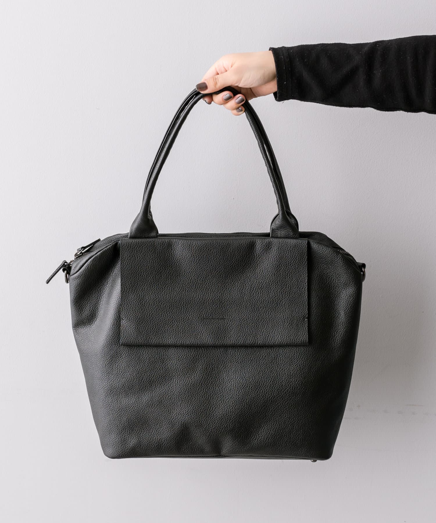 キズが目立ちにくいシュリンクレザー使用/A4サイズ対応/お仕事バッグ