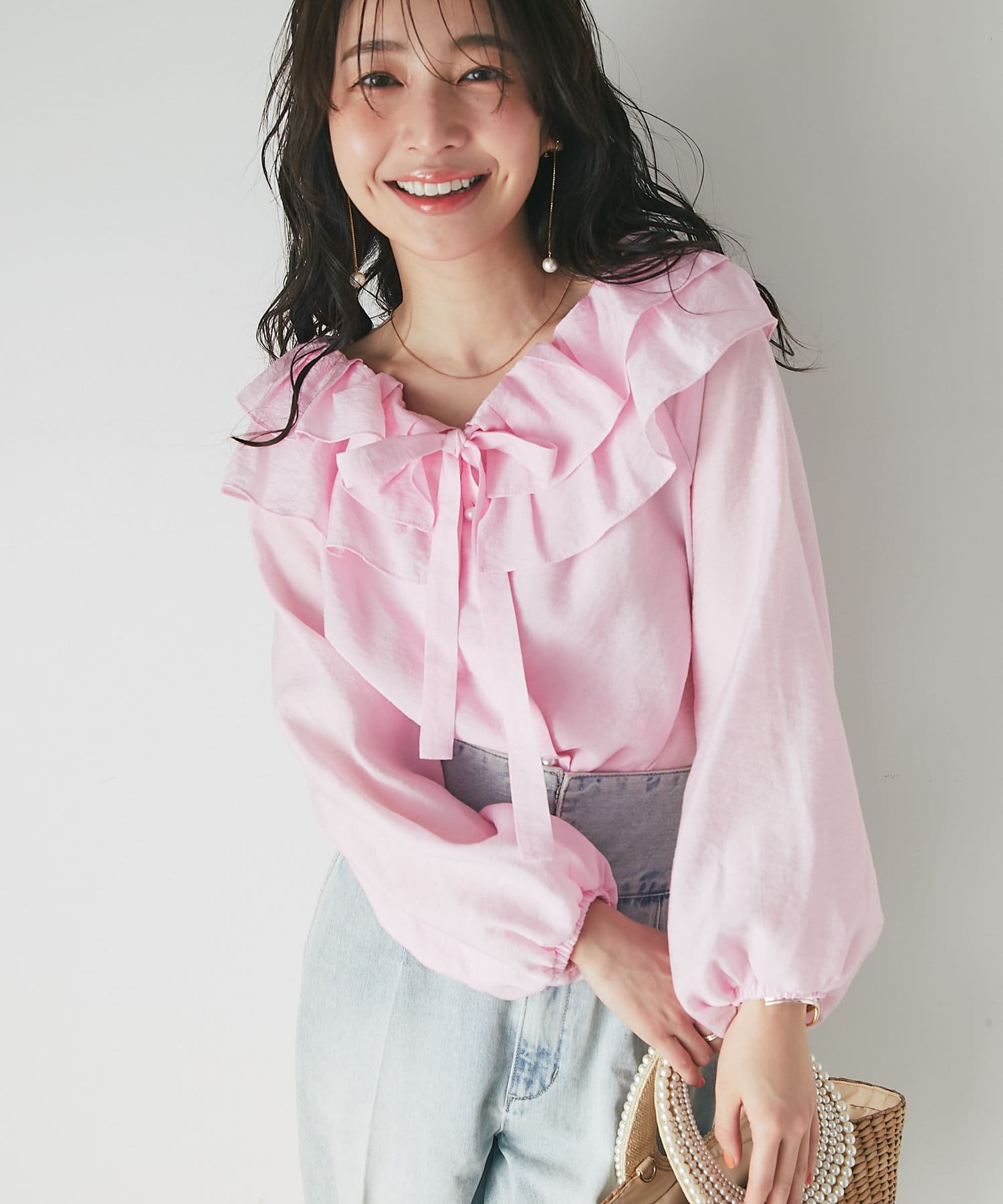 ホワイト復刻！新色登場】ギャザーフリルリボンブラウス | La boutique