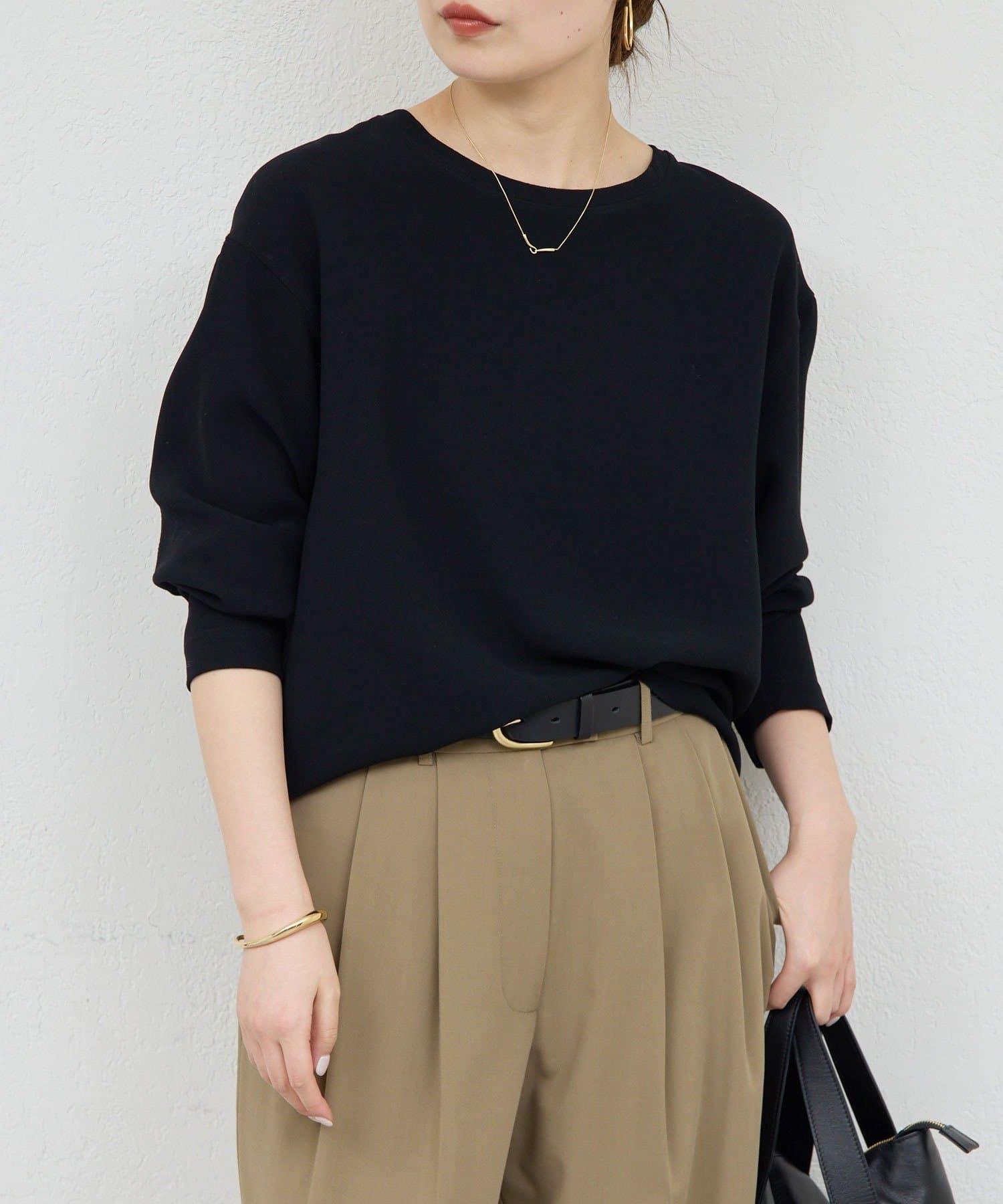 累計販売1万枚超！】【ガランテ名品】バックスリットブラウスTee