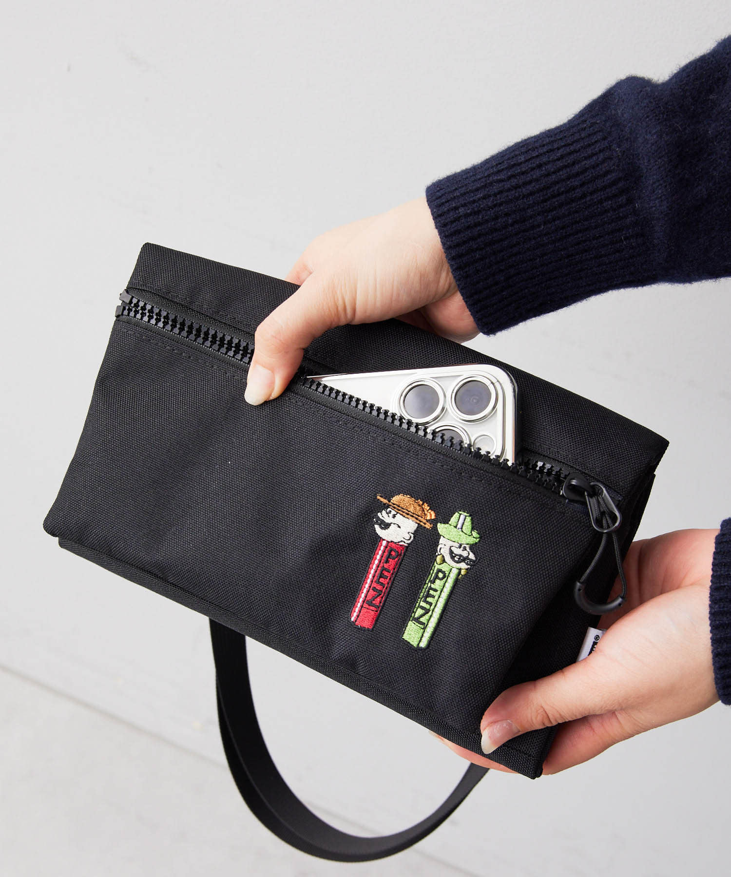 WEB限定》旅行におすすめ！PEZ(ペッツ)×earコラボ お財布ポシェット