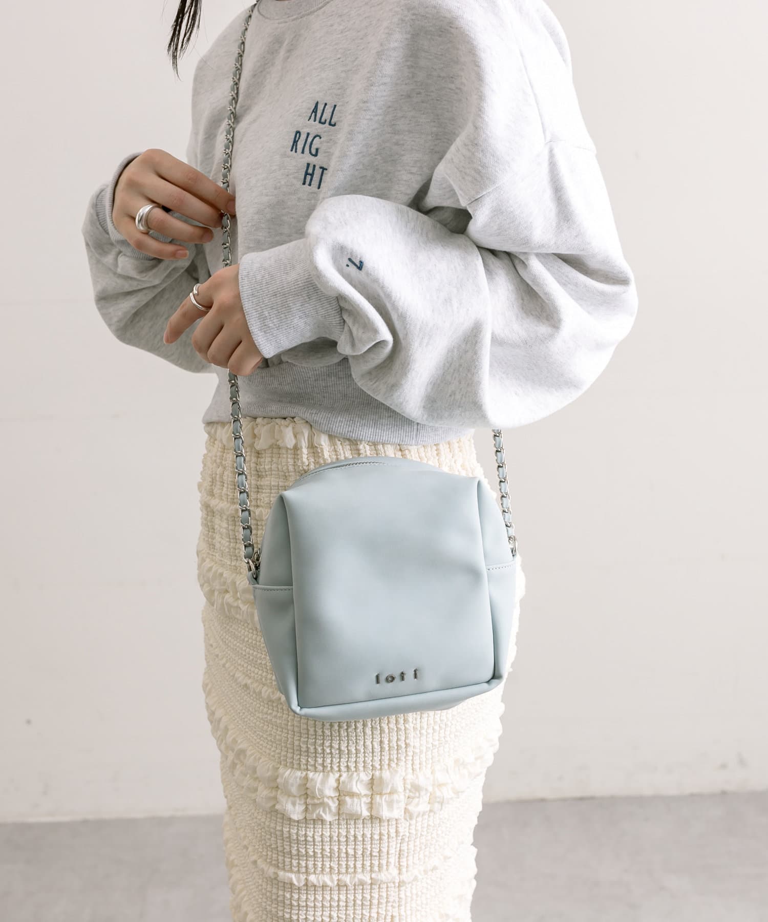 2色展開】loti スクエアチェーンショルダーバッグ | mystic