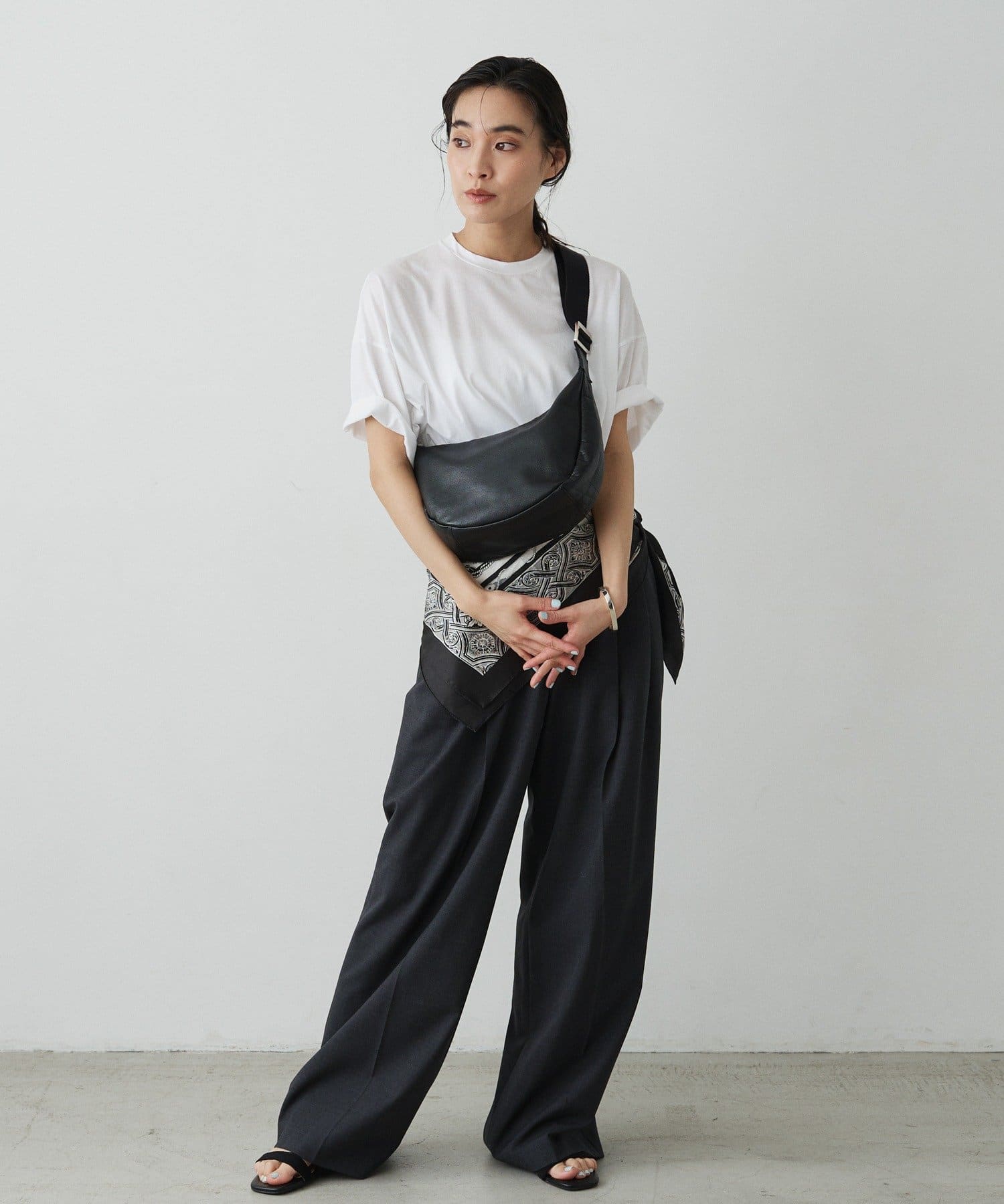 3/4～価格改定》ソフトレザーラウンドショルダーバッグ | russet