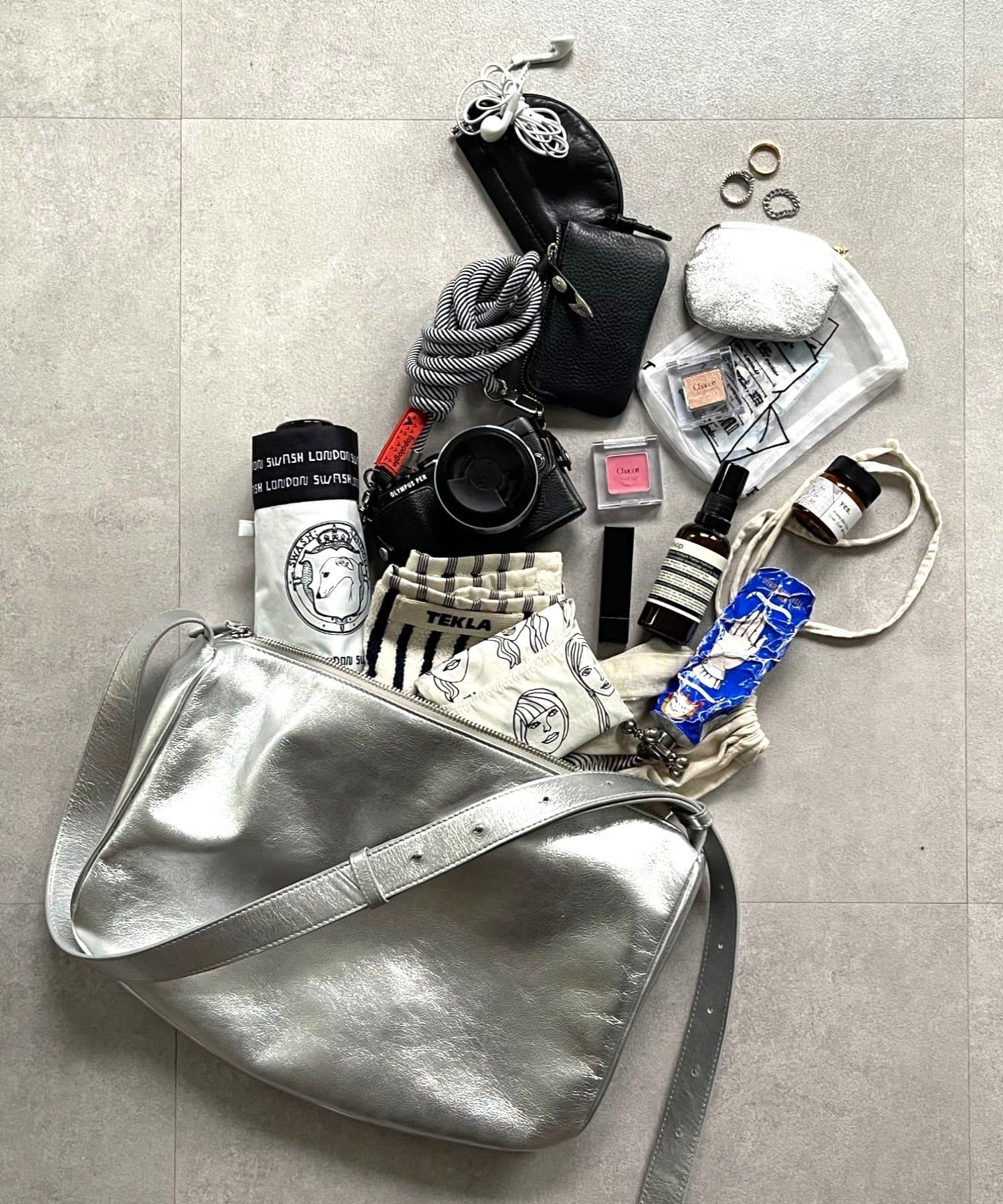 カラー別提案あり》スワローマチショルダーバッグ“大解剖！” - ear