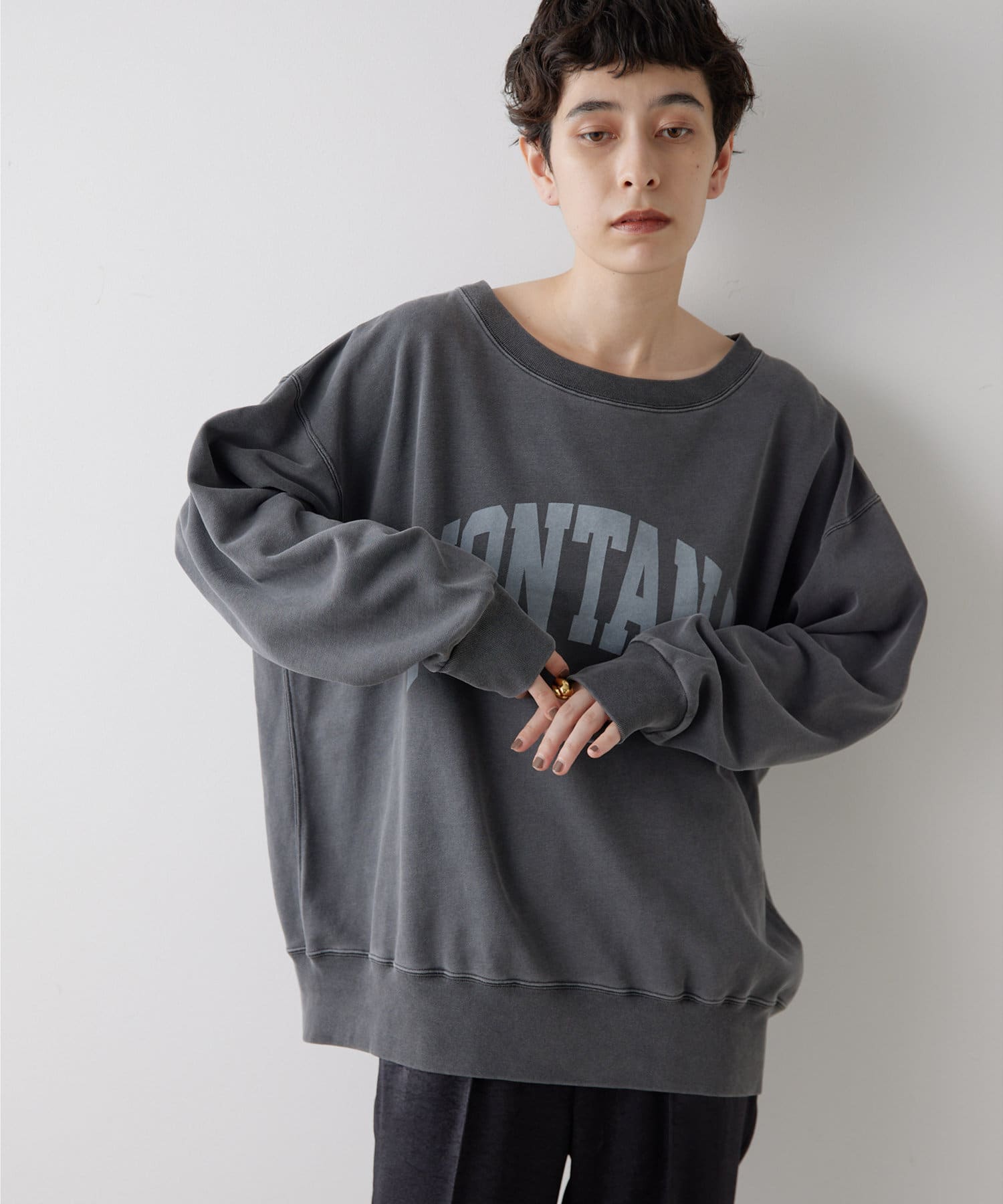 ピグメントロゴウラケプルオーバー | Whim Gazette(ウィム ガゼット