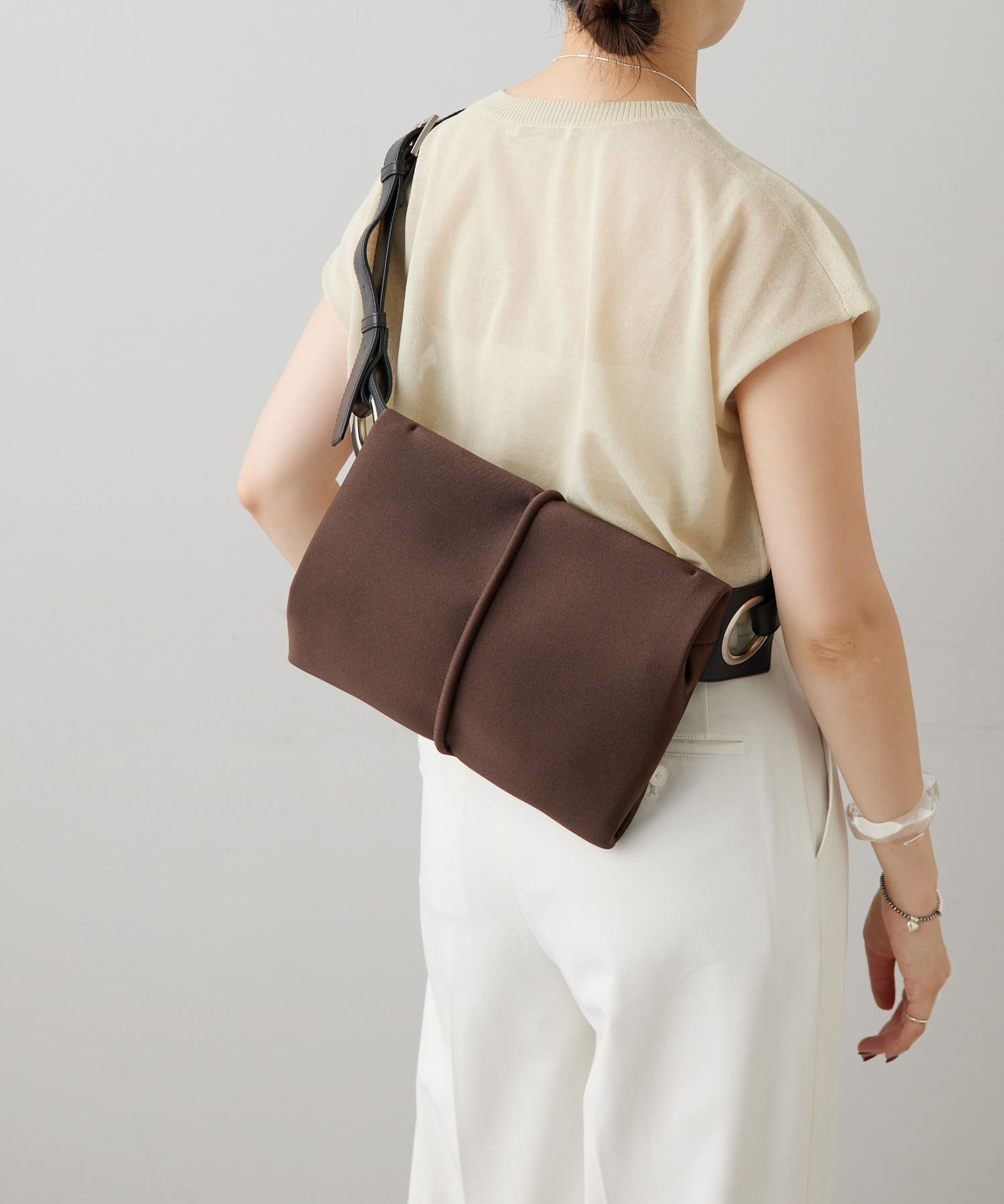 ear別注仕様あり》【kawa-kawa(カワカワ)】NO1289 WETボディバッグM