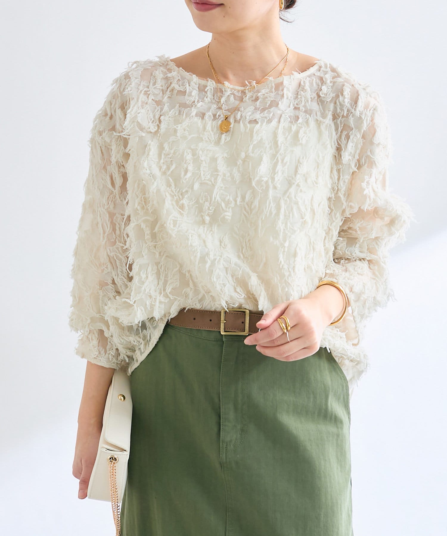 オケージョンにも◎】カットジャガードシアーブラウス | RIVE DROITE