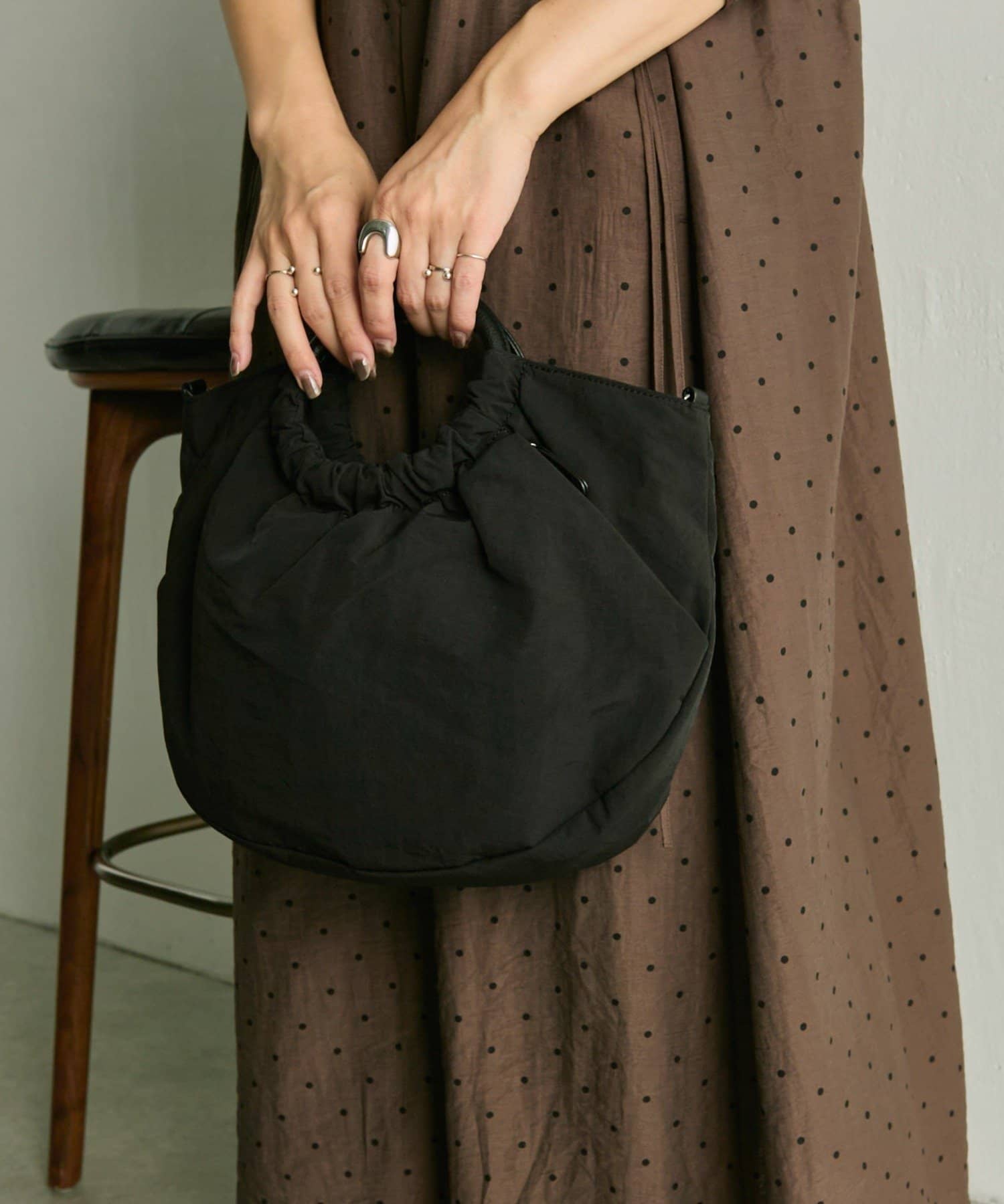 撥水/便利な2WAY》ハーフサークルバッグ Mサイズ | ear PAPILLONNER