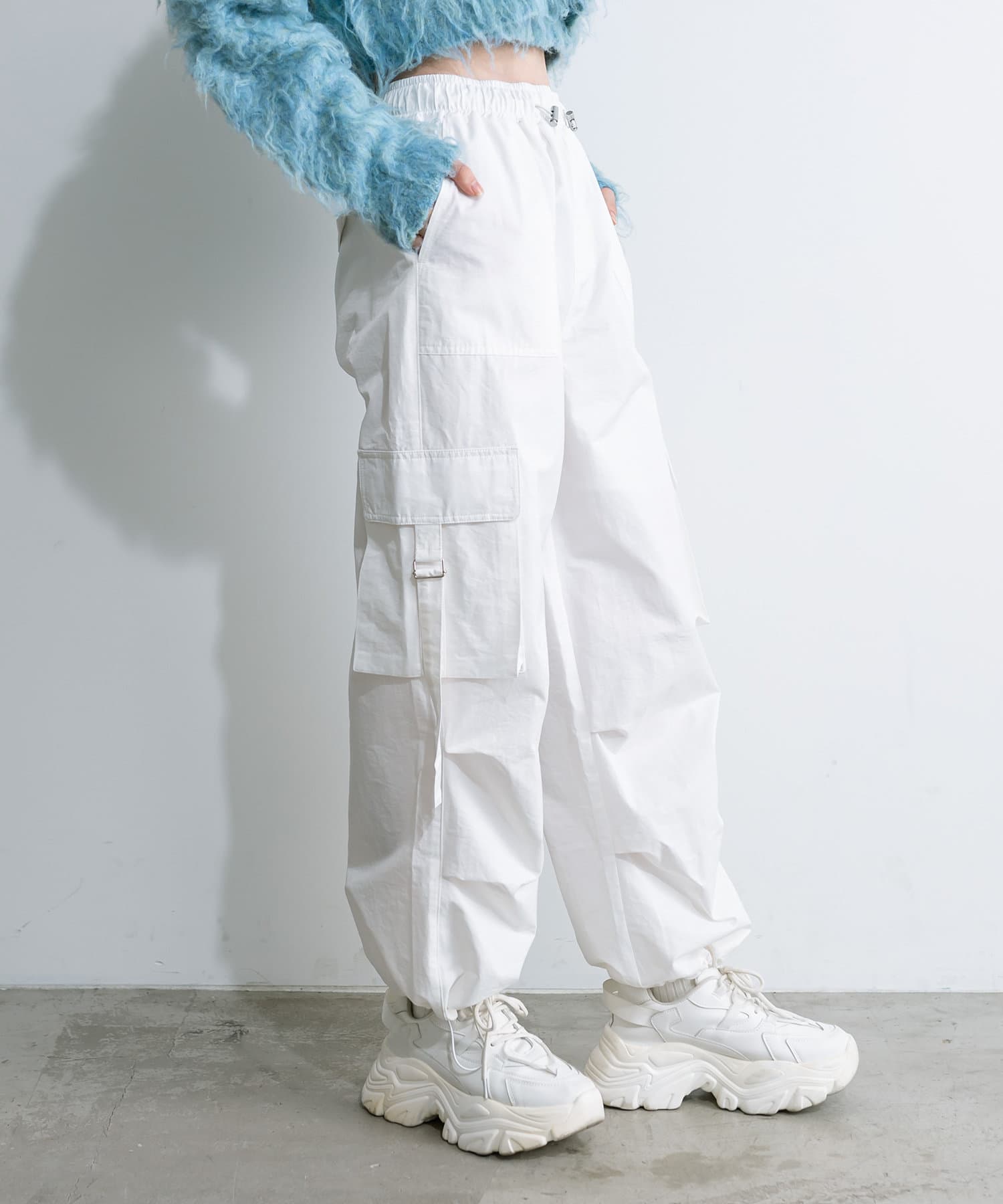 つやつやサイドベルトカーゴパンツ | OLIVE des OLIVE(オリーブ デ