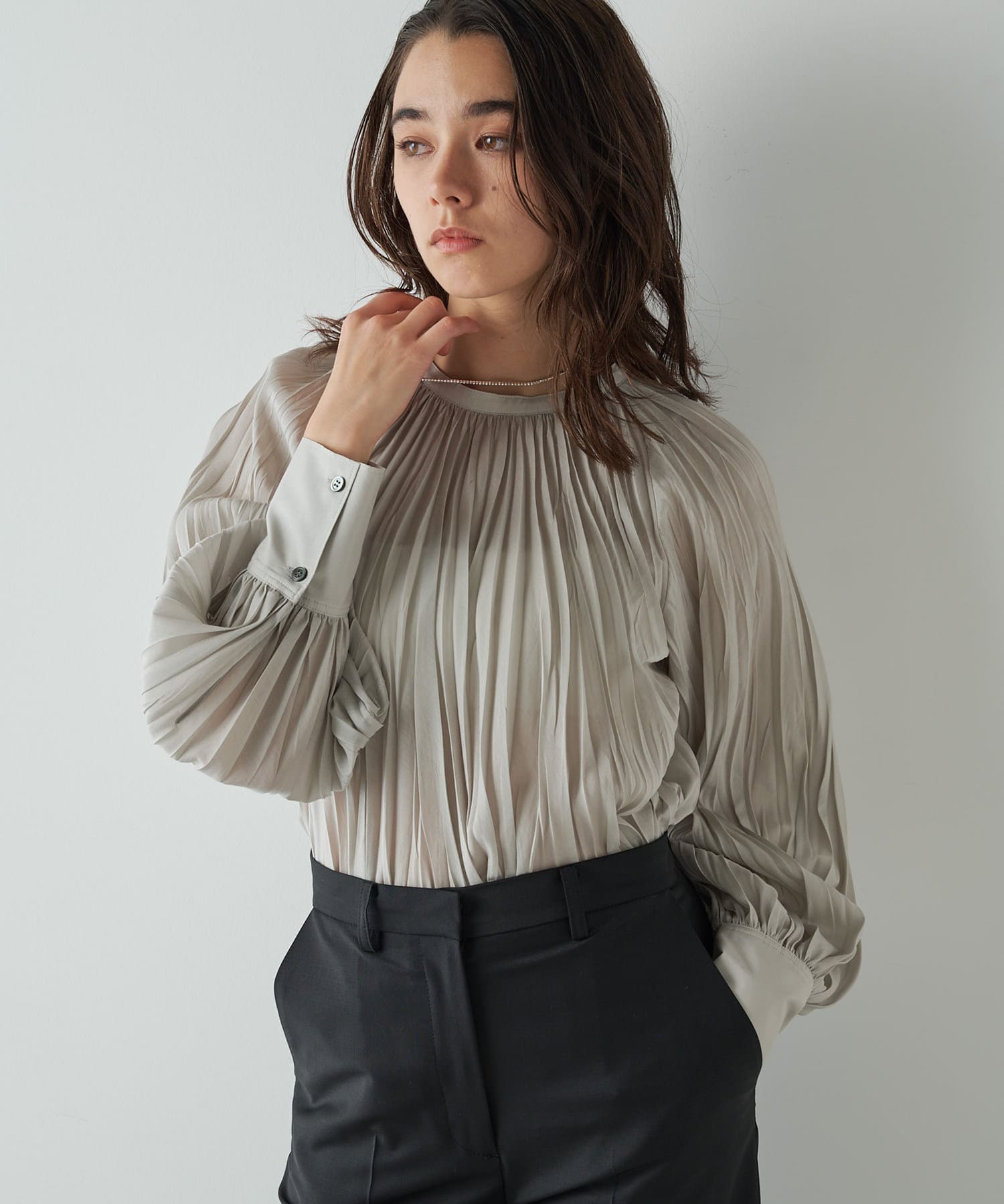 コットンシルクテシボリブラウス | Whim Gazette(ウィム ガゼット