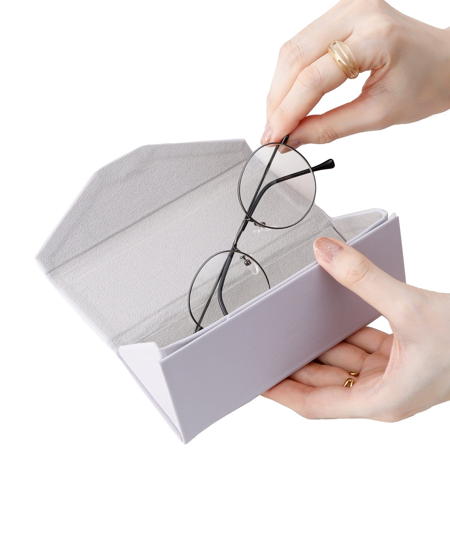 折りたたみ式メガネケース | 3COINS(スリーコインズ)ライフスタイル