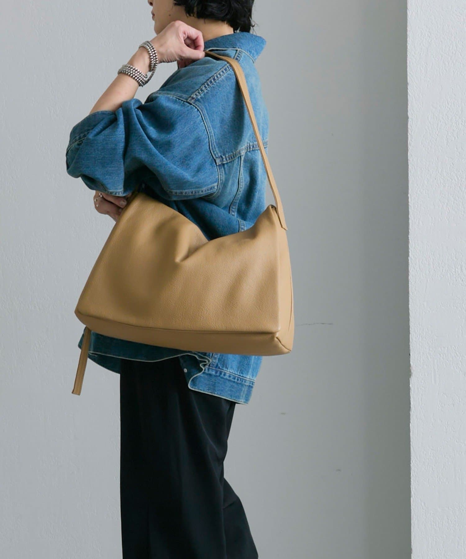 レザーフラップワンハンドルバッグ | ear PAPILLONNER(イア パピヨネ