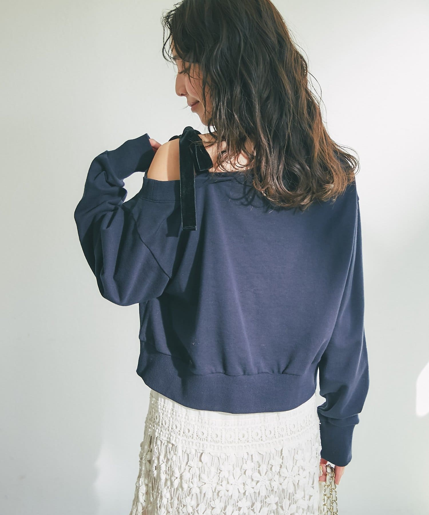 復刻！miki監修カラーあり】ミニ裏毛オフショルリボンプルオーバー