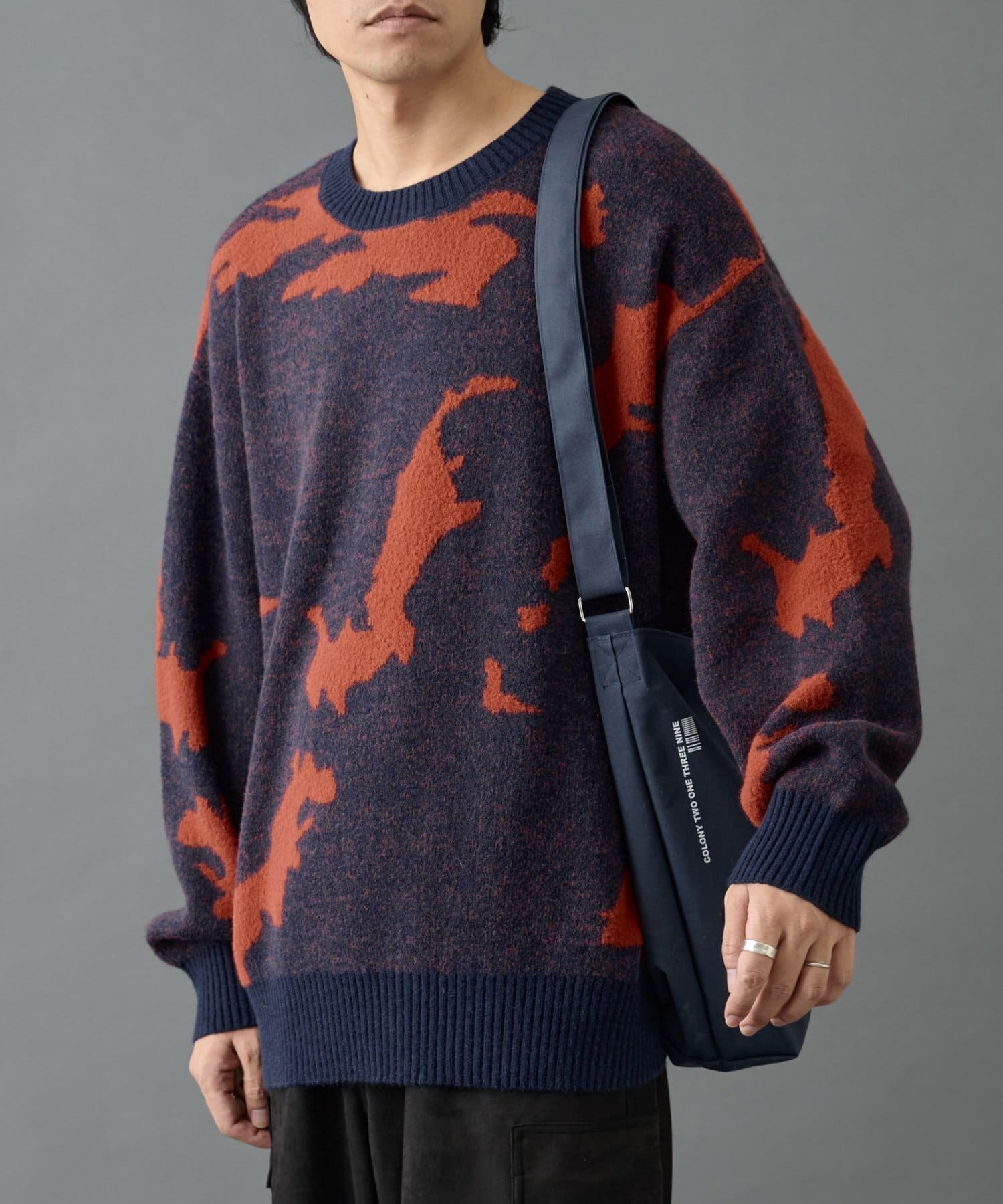 超軽量190g】撥水ナイロンファスナーショルダーバッグ | COLONY 2139