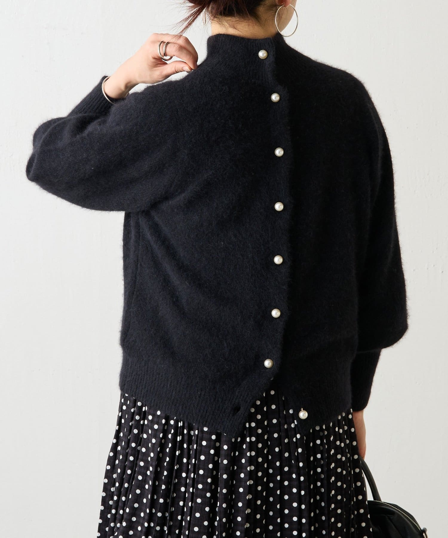 後ろ釦ファーニット | BEARDSLEY(ビアズリー)レディース | PAL CLOSET