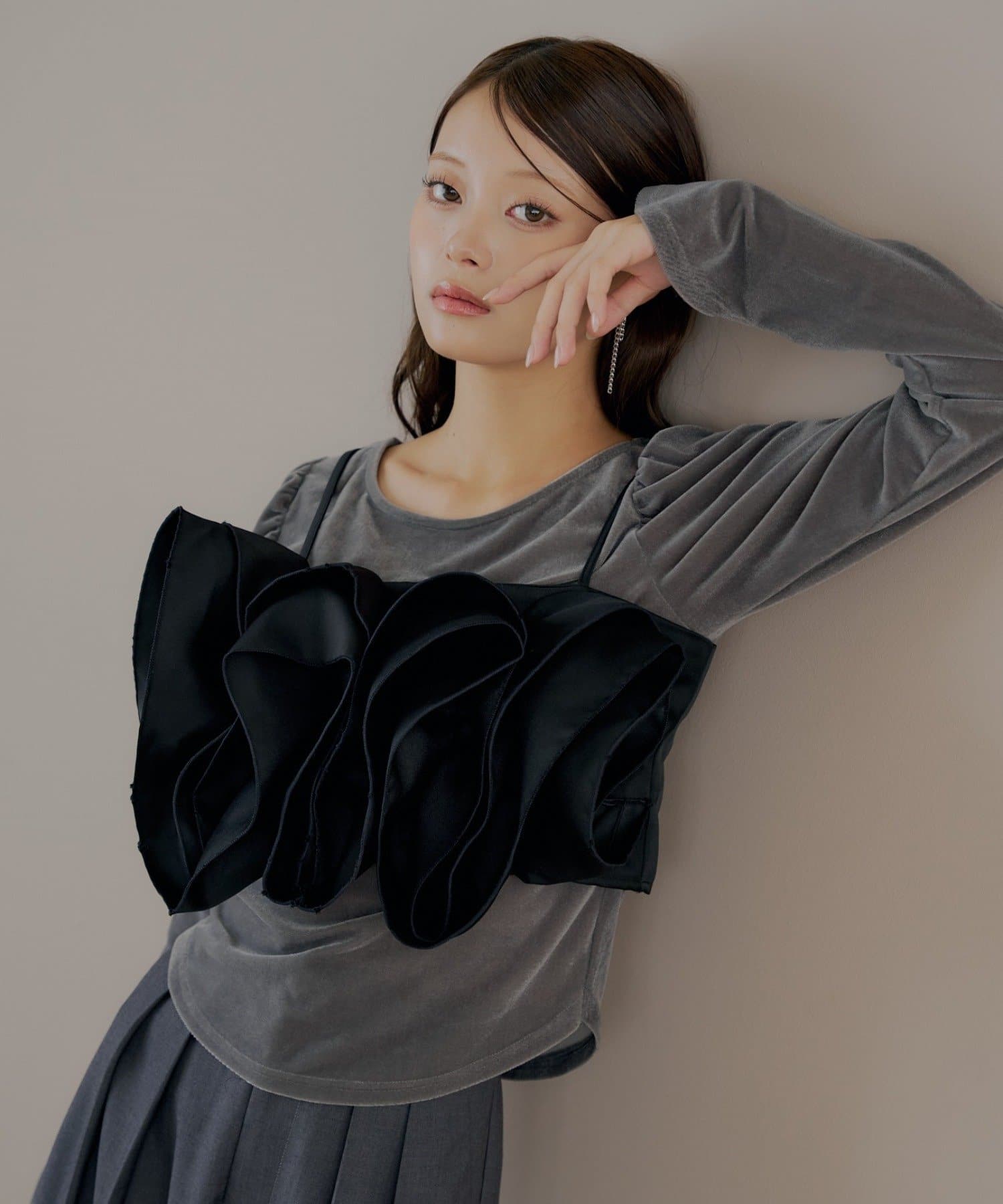 Chico】フリルベアキャミ+ベロアトップスセット | OUTLET(アウトレット