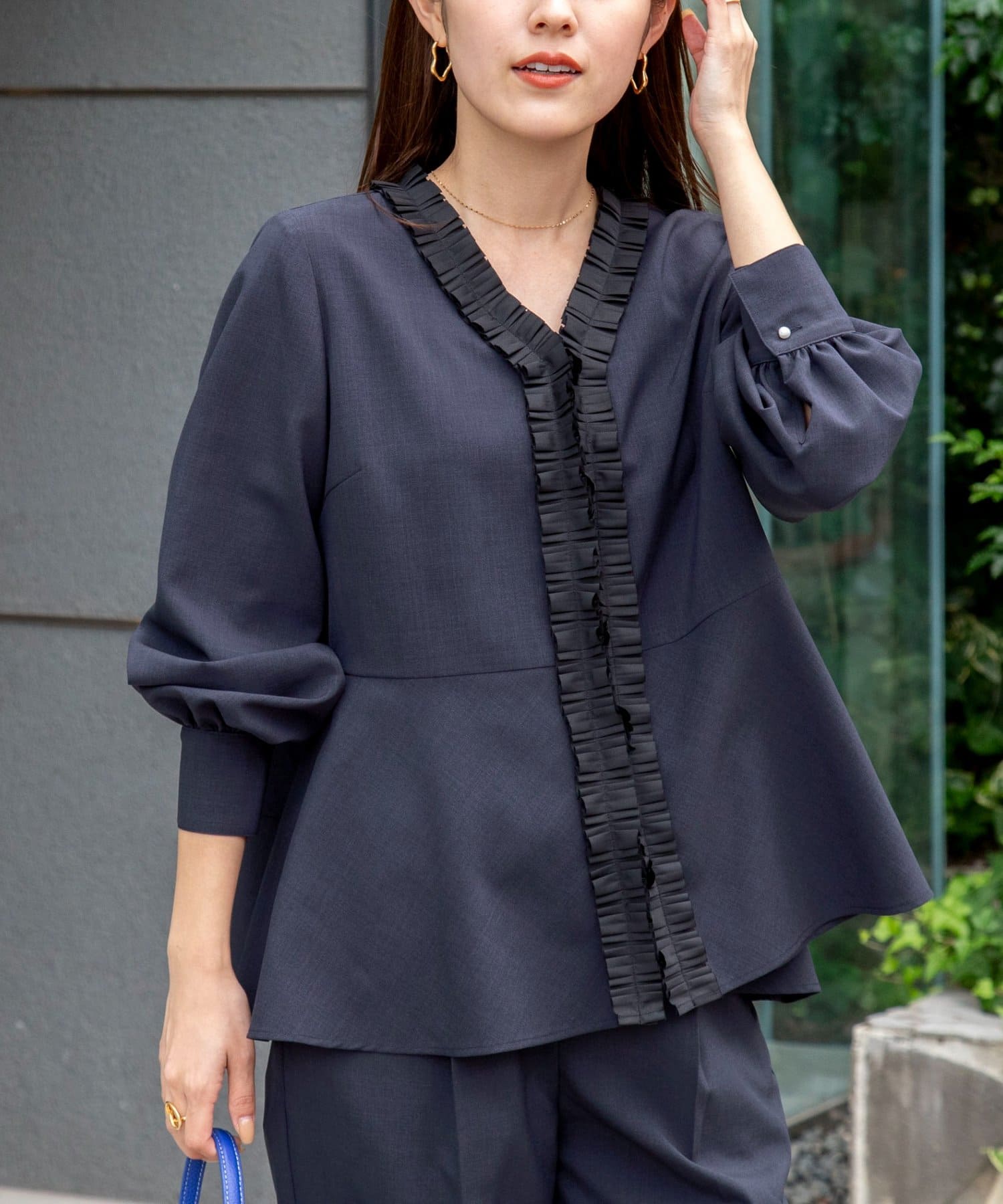 セットアップ対応》ウォッシャブル衿プリーツペプラムブラウス