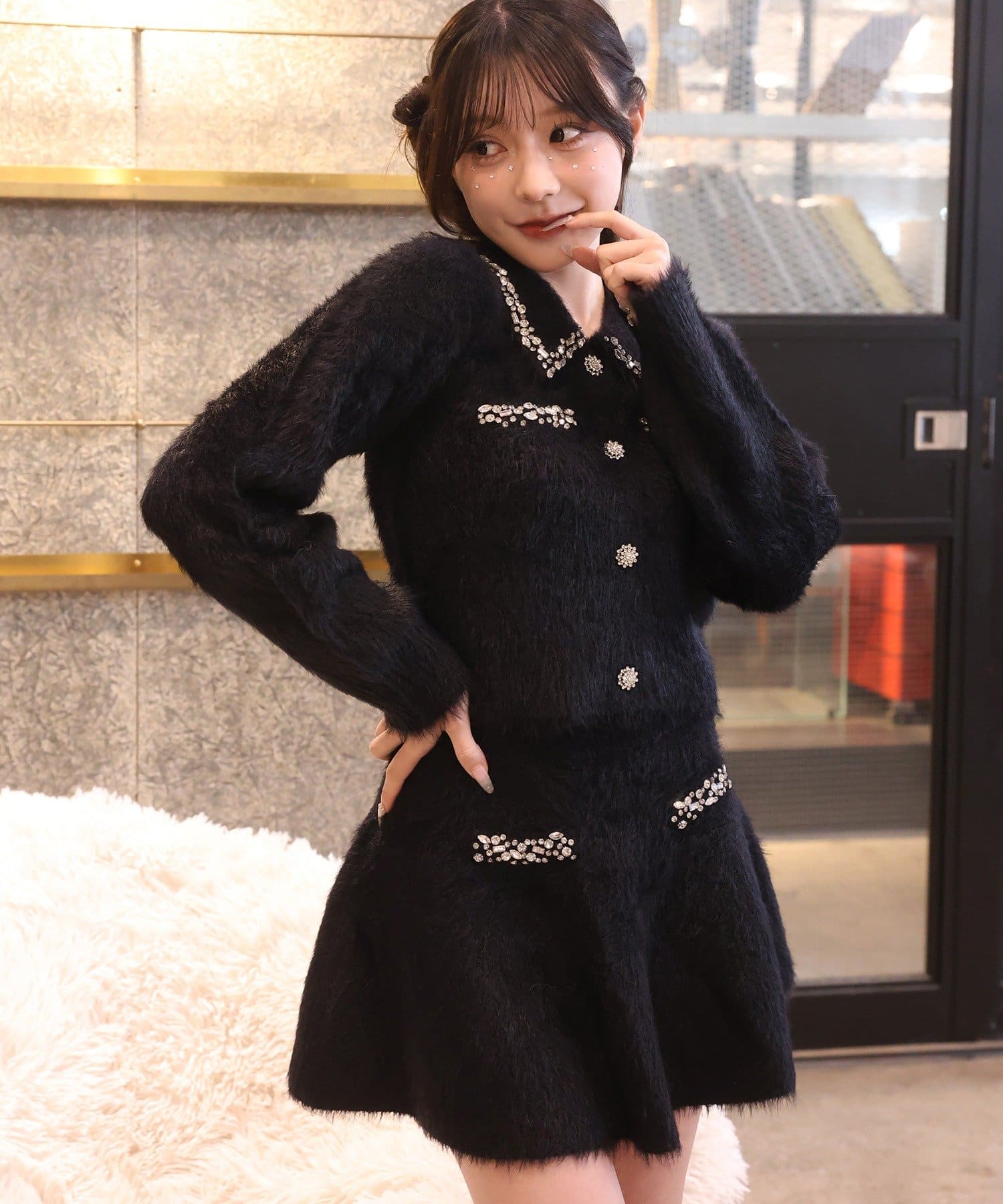 ダイナマイトバック対象】 ビジュー付フェザーニットセットアップ