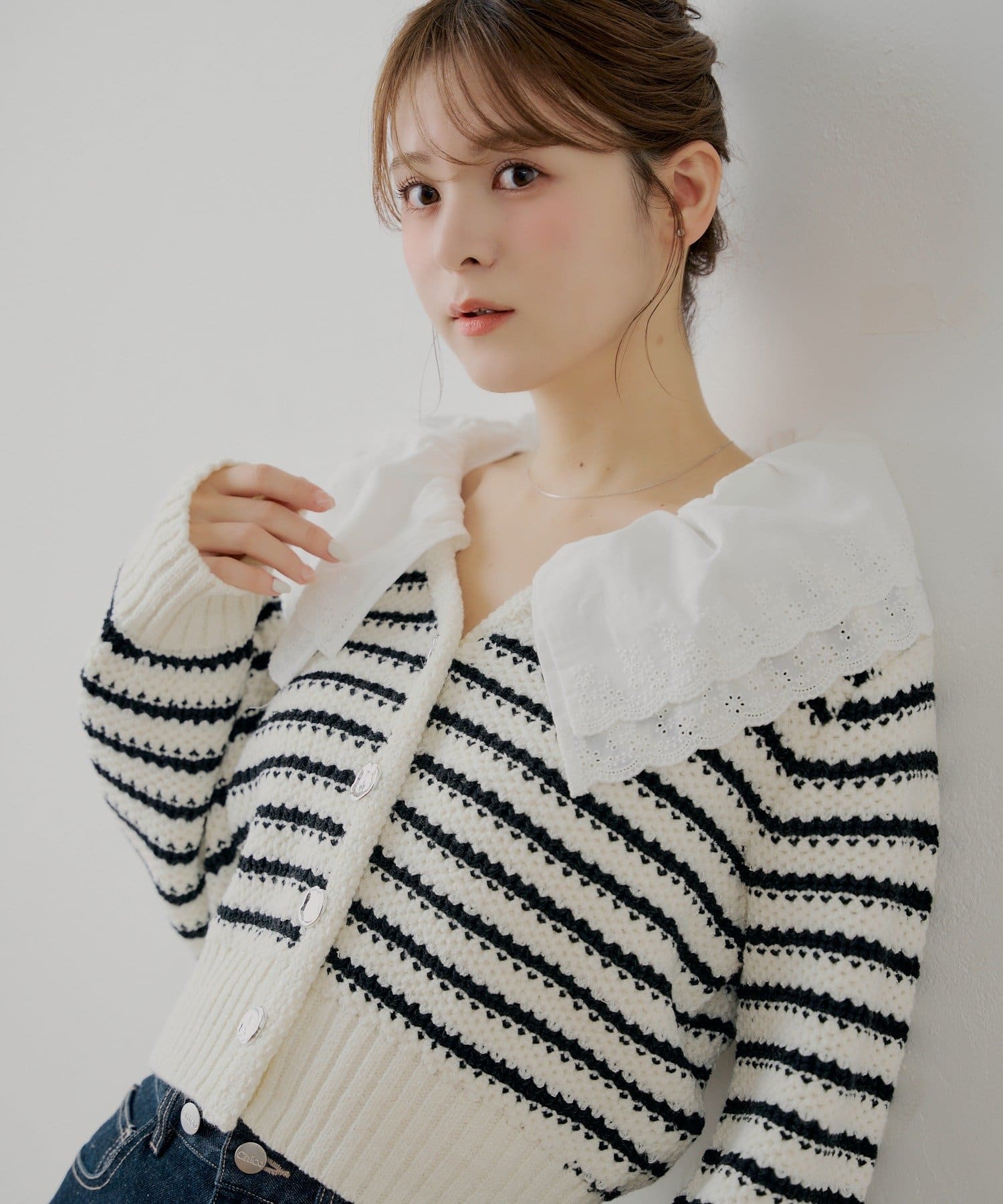 SALON by Chico】フリルダブルカラー柄編みカーディガン | Chico(チコ