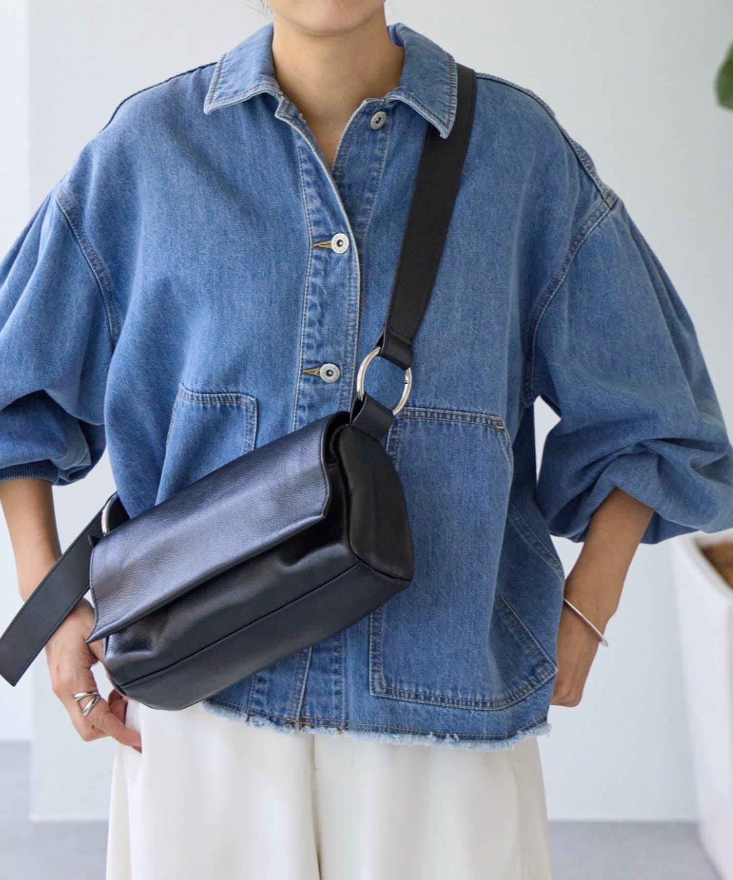 本革》レザーボディバッグ | BEARDSLEY(ビアズリー)レディース | PAL