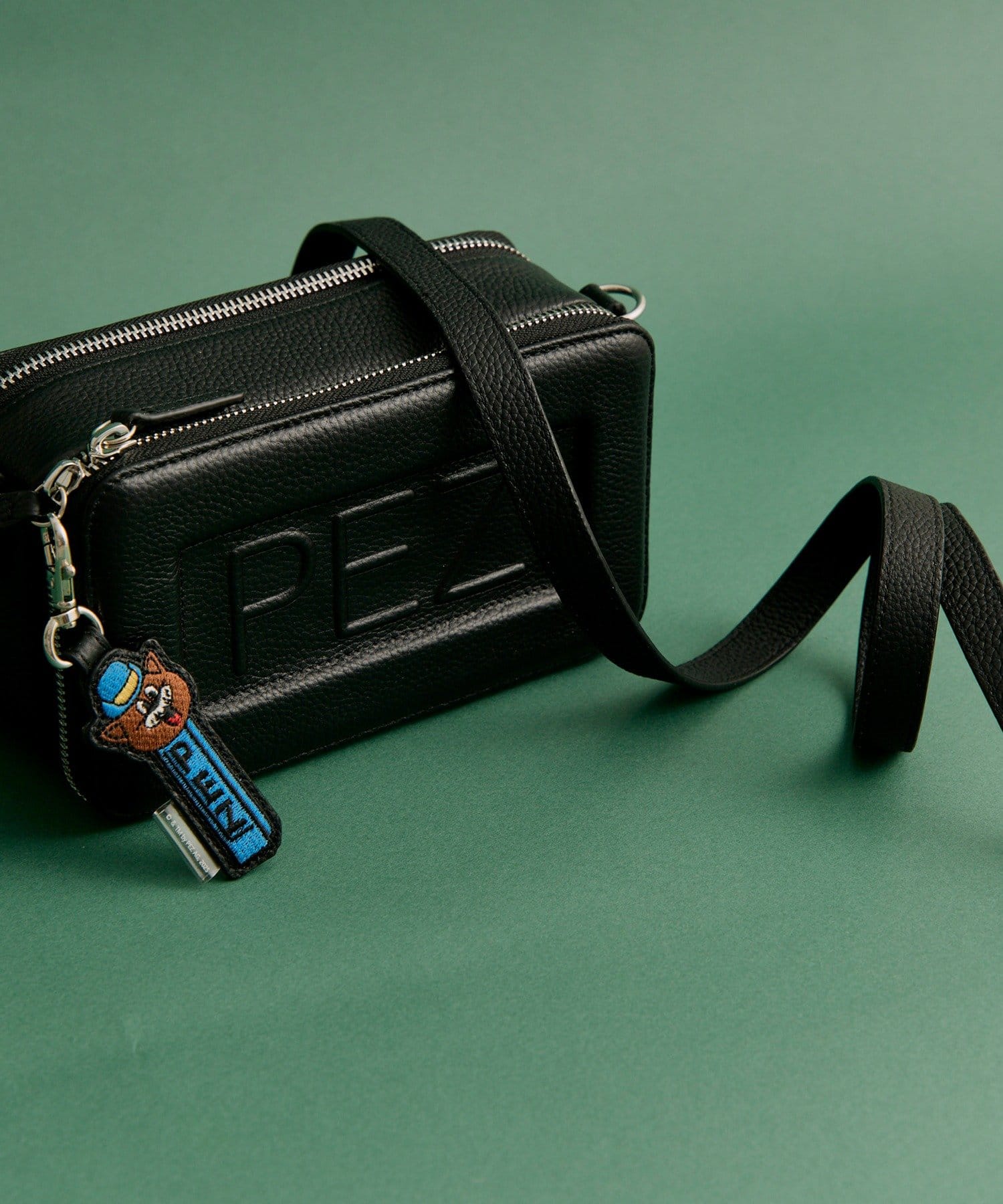 追加検討中！【PEZ(ペッツ)×ear】本革ウォレット&ショルダーバッグ