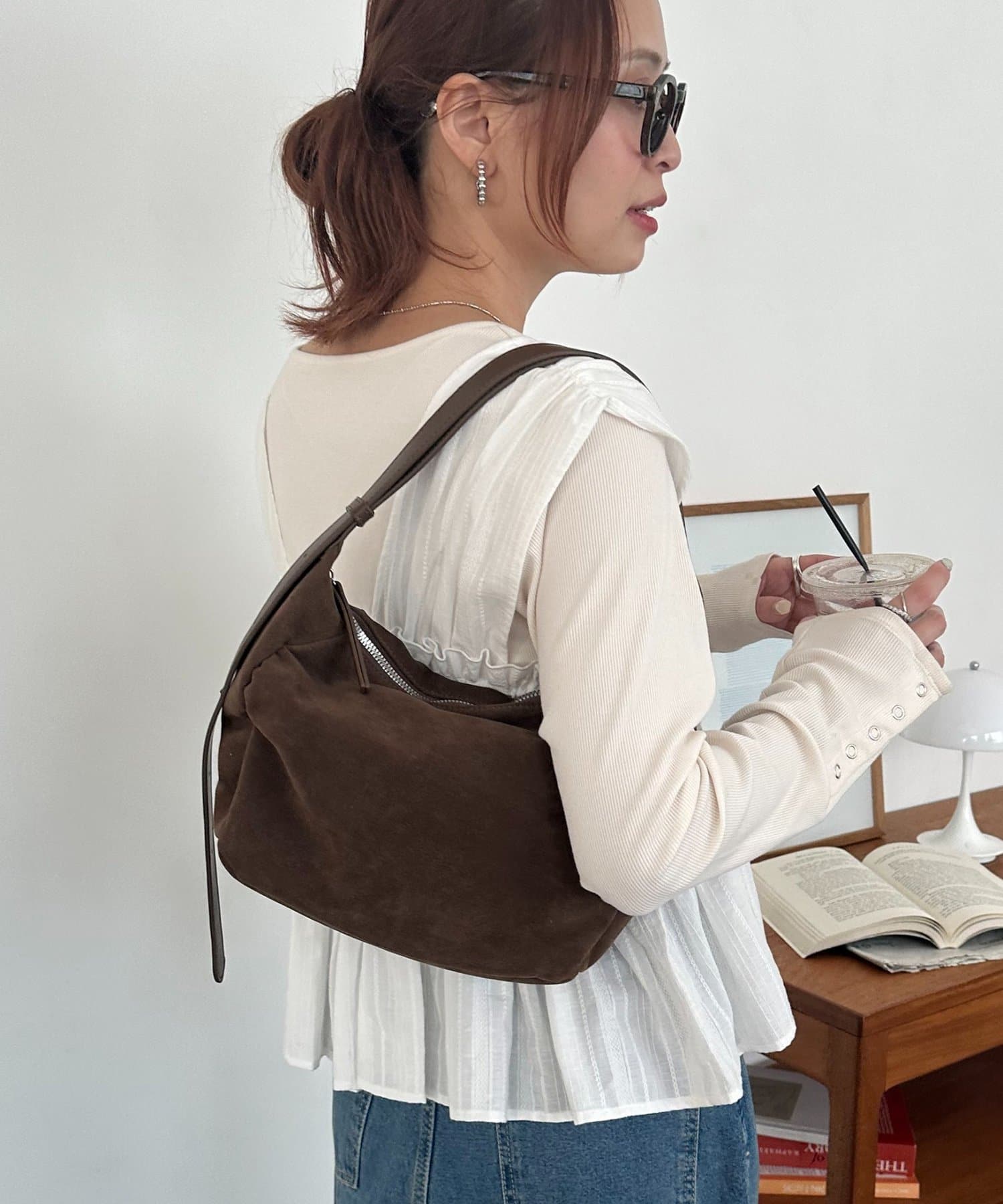 サイドギャザーワンハンドルショルダーバッグ | DISCOAT(ディスコート