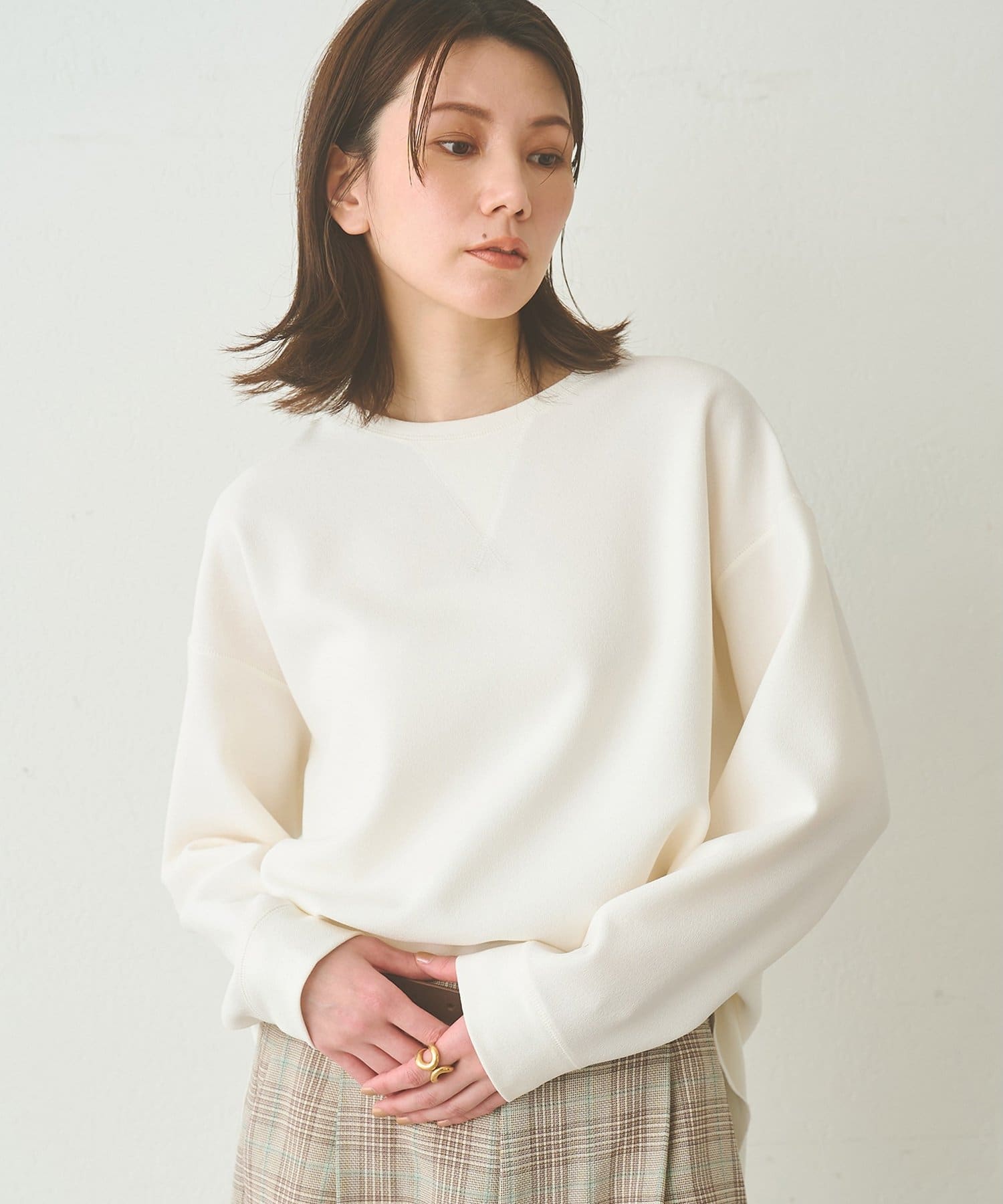 インフルエンサーコラボ】刺繍Vガゼットプルオーバー | Whim Gazette