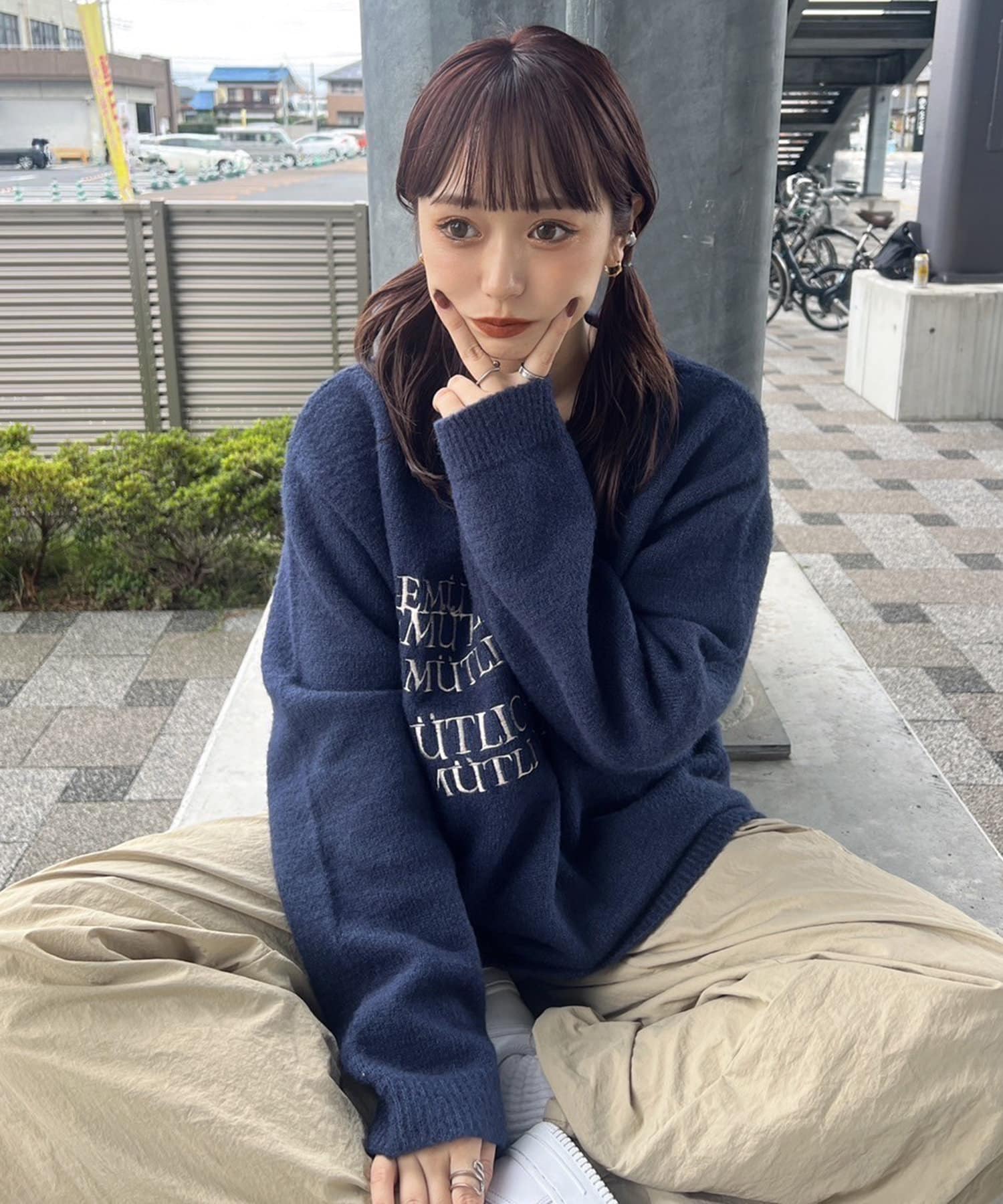 NUNIFE】《さやべびコラボ》フェザーモールロゴプルオーバー | Remind