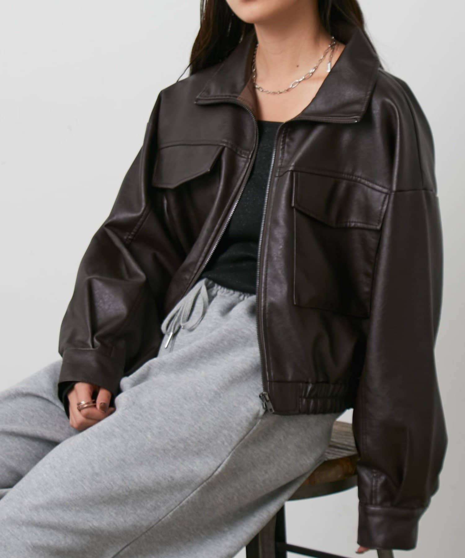 リバイバル/新色追加】フェイクレザーショートブルゾン | COLONY 2139