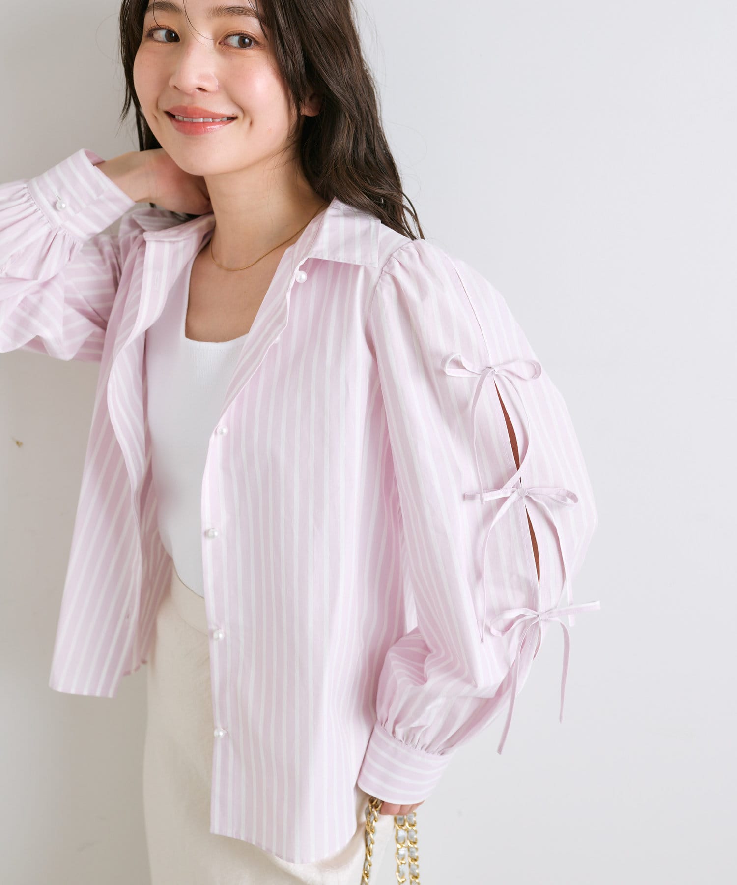 愛されシャツ】ストライプリボンスリーブシャツ | La boutique BonBon
