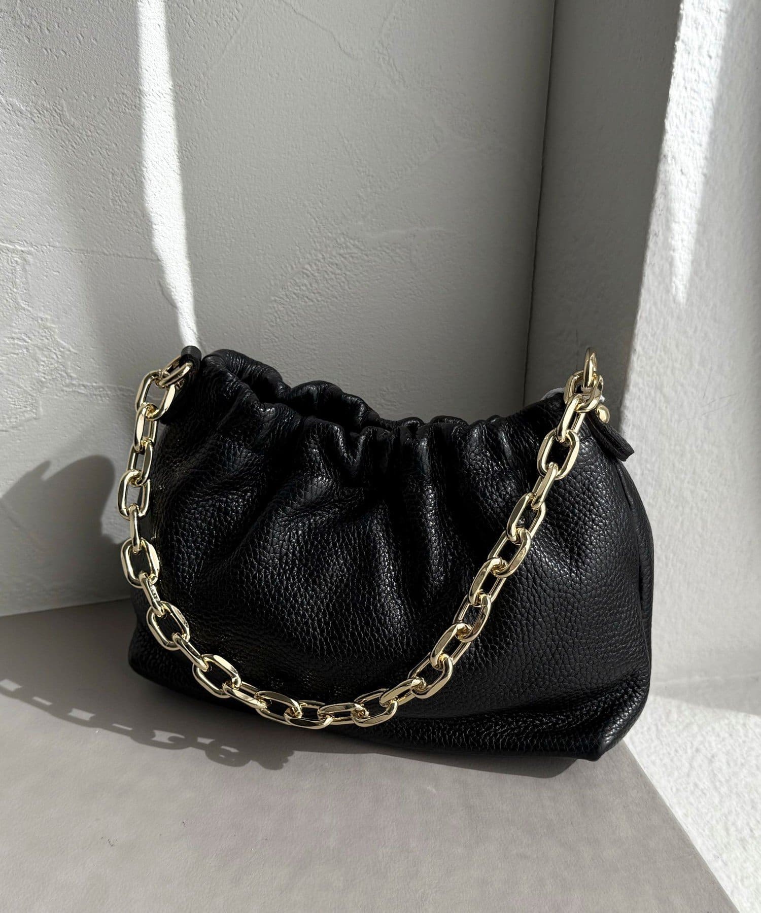 AULENTTI/オーレンティ】チェーンギャザーレザーショルダーバッグ