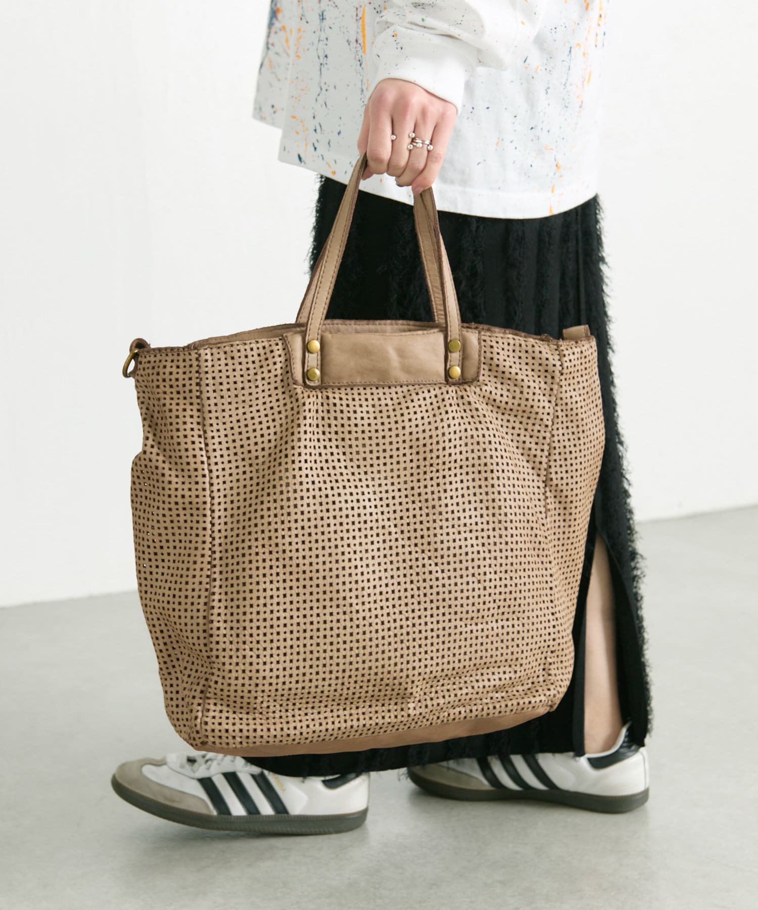 LAURA DI MAGGIO（ラウラ ディマッジオ）】《牛革》VINTAGE WASH