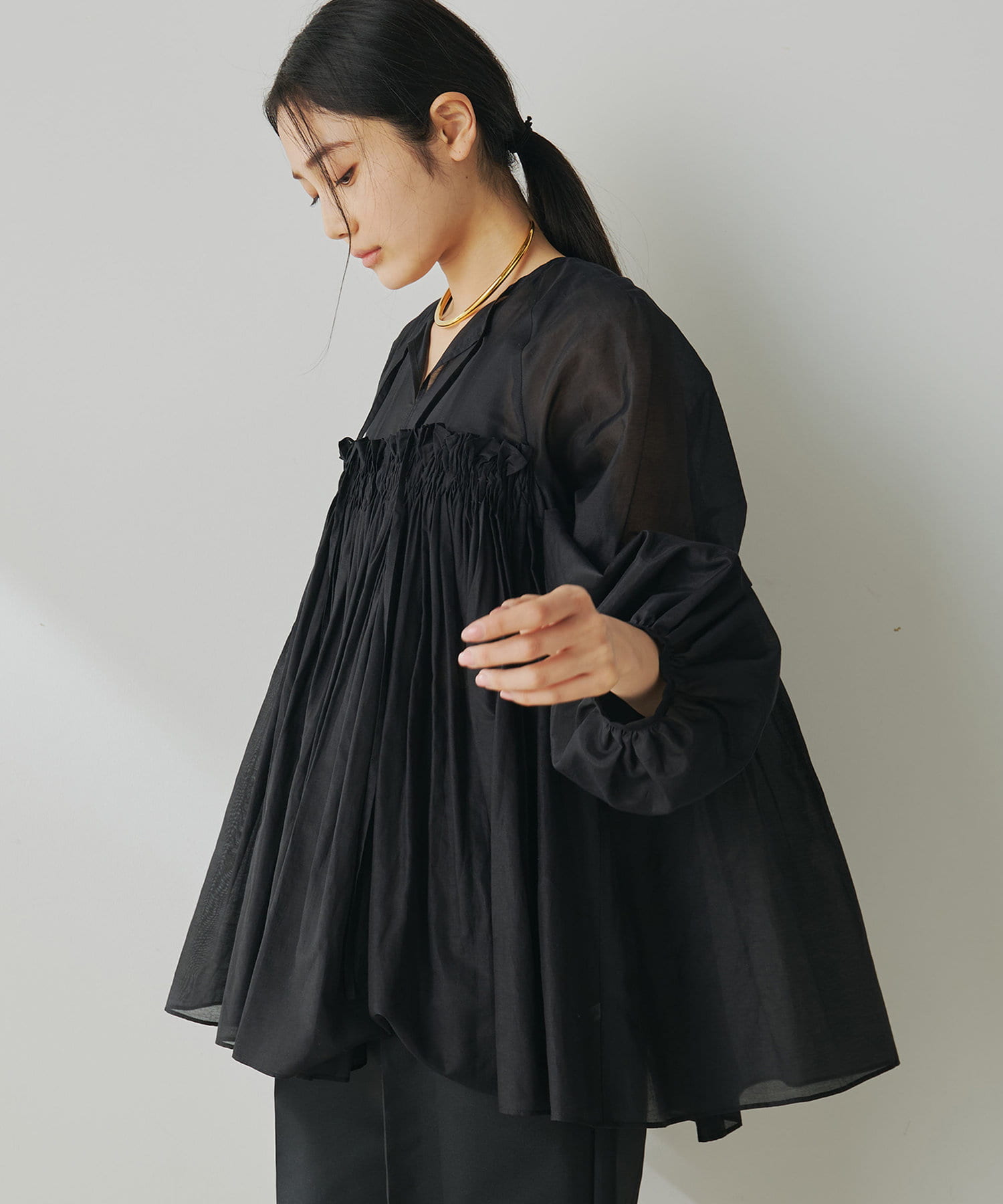 シルクローンギャザーブラウス | Whim Gazette(ウィム ガゼット