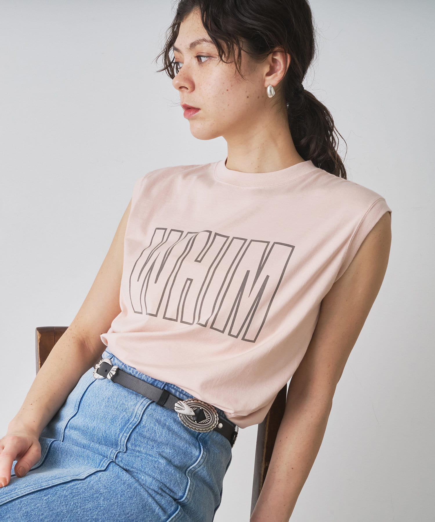 ノースリーブロゴTシャツ | Whim Gazette(ウィム ガゼット)レディース