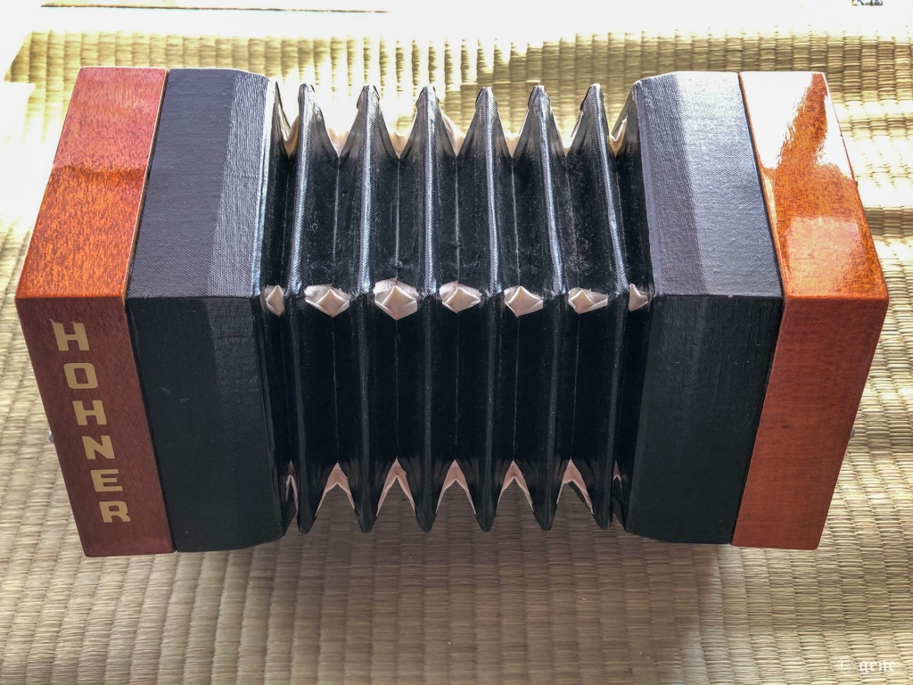 HOHNER 48ボタン イングリッシュ・コンサーティーナ ソプラノ(Riveted